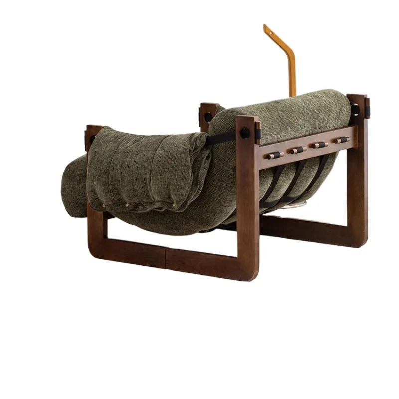 Антикварный ретро-диван из массива дерева с тканевой обивкой, дизайнерский ленивый диван для небольшой квартиры или гостиной.
Антикварный ретро-диван из массива дерева с тканевой обивкой, дизайнерский ленивый диван для небольшой квартиры или гостиной.