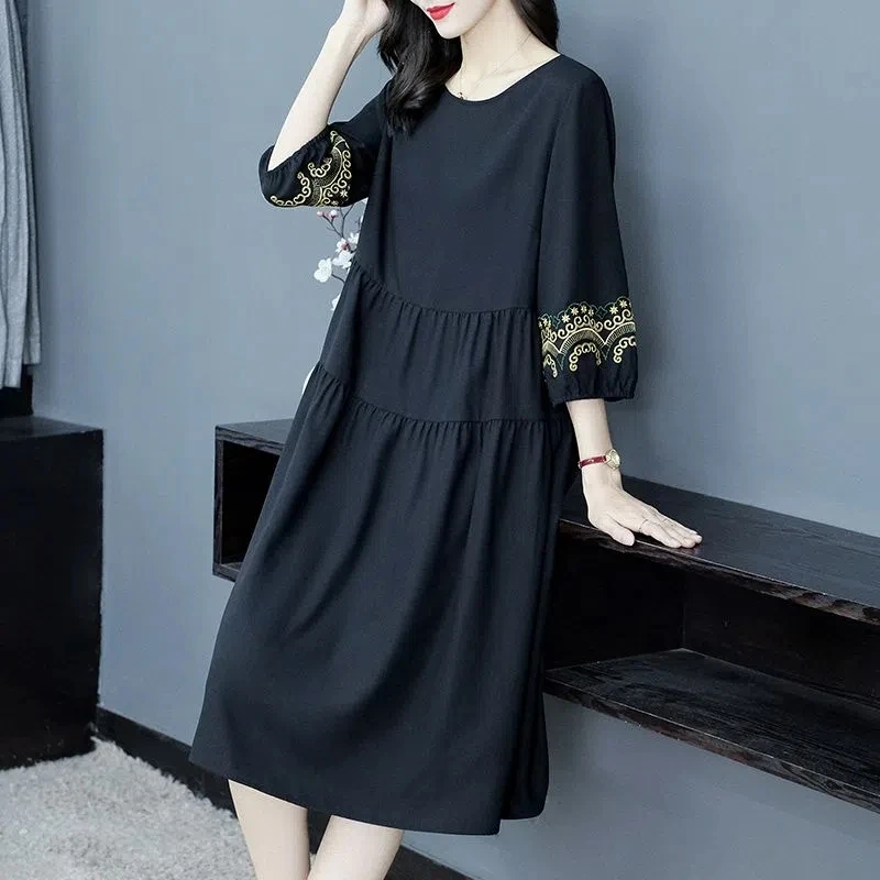 Women's Embroidered Dress 2023 New Spring Summer Vintage Long Dresses Female Korean Loose Stitching Casual Pullover Dress
Women's Embroidered Dress 2023 New Spring Summer Vintage Long Dresses Female Korean Loose Stitching Casual Pullover Dress