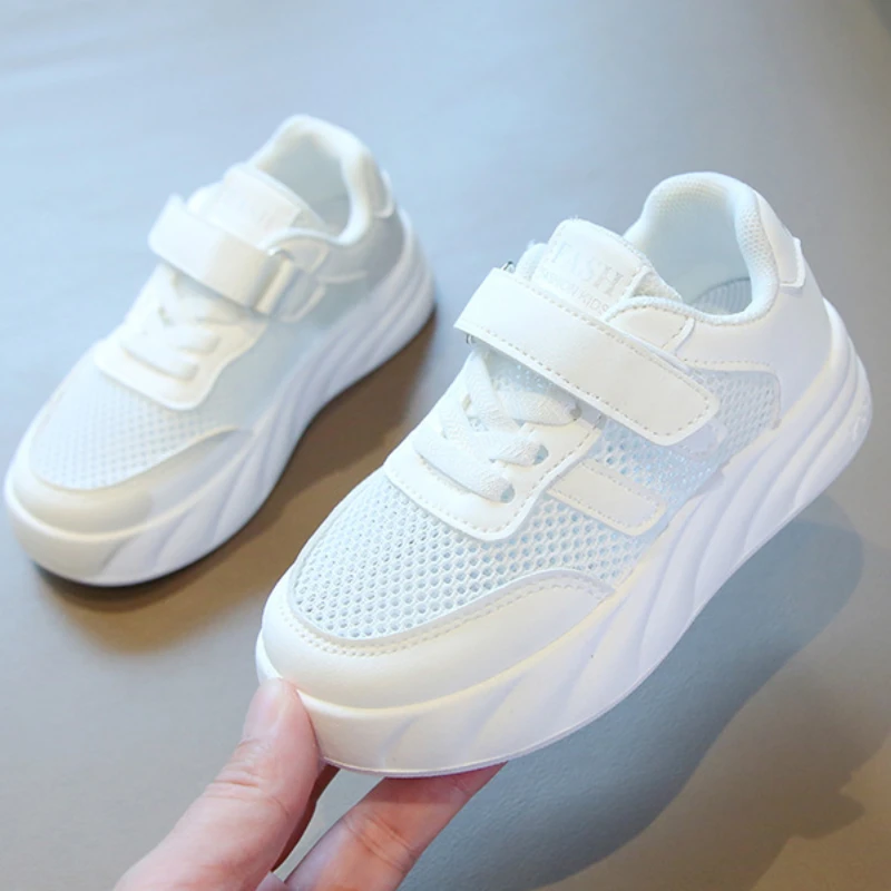 Модные сетчатые дышащие детские кроссовки для мальчиков и девочек, спортивная обувь для отдыха, четыре сезона, детская уличная легкая обувь для бега 
Модные сетчатые дышащие детские кроссовки для мальчиков и девочек, спортивная обувь для отдыха, четыре сезона, детская уличная легкая обувь для бега