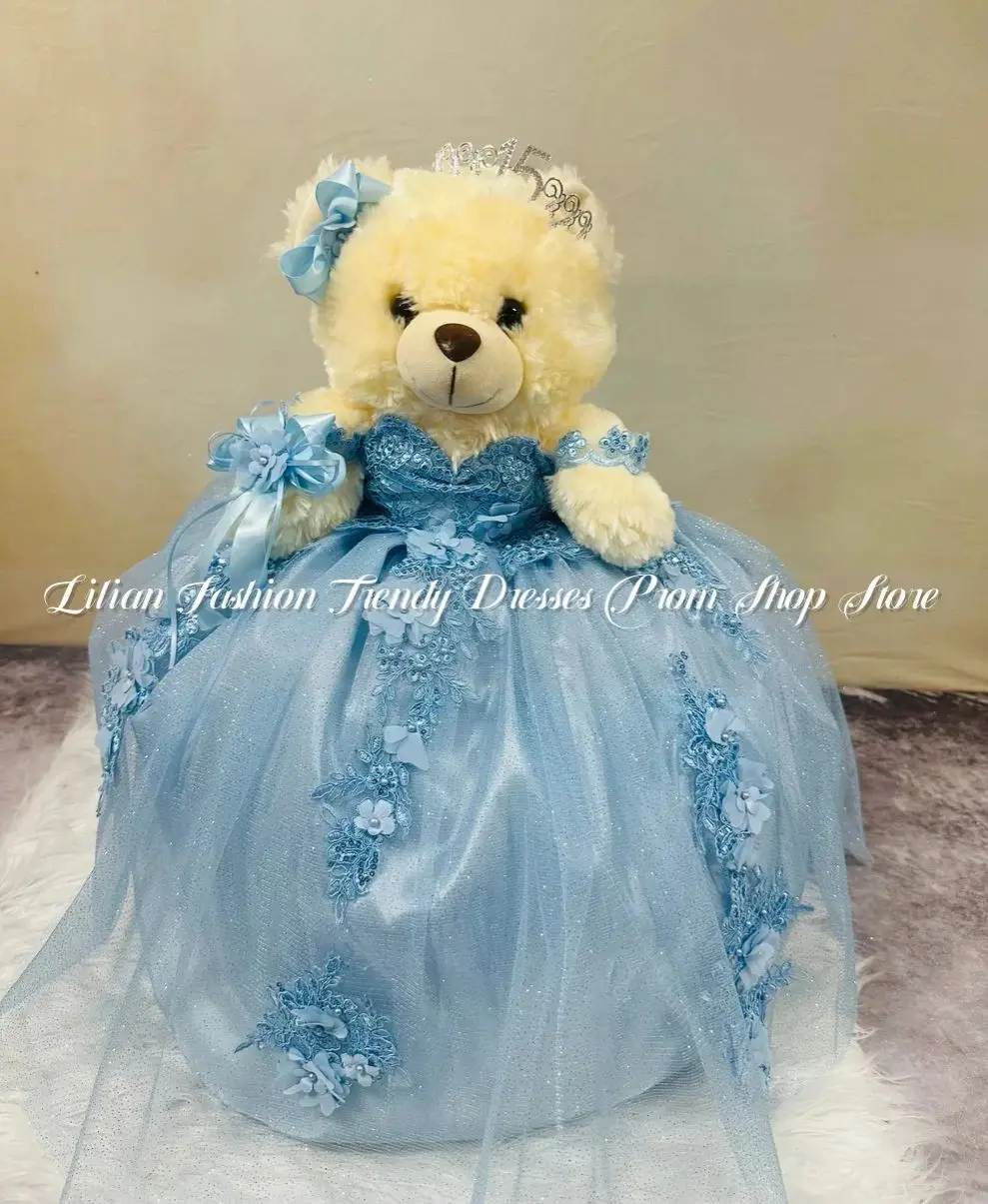 Небесно-голубое Мексиканское платье Quinceanera с плюшевым мишкой 2025, фантазийное платье без бретелек с цветочной аппликацией, тюль по индивидуальному заказу
Небесно-голубое Мексиканское платье Quinceanera с плюшевым мишкой 2025, фантазийное платье без бретелек с цветочной аппликацией, тюль по индивидуальному заказу