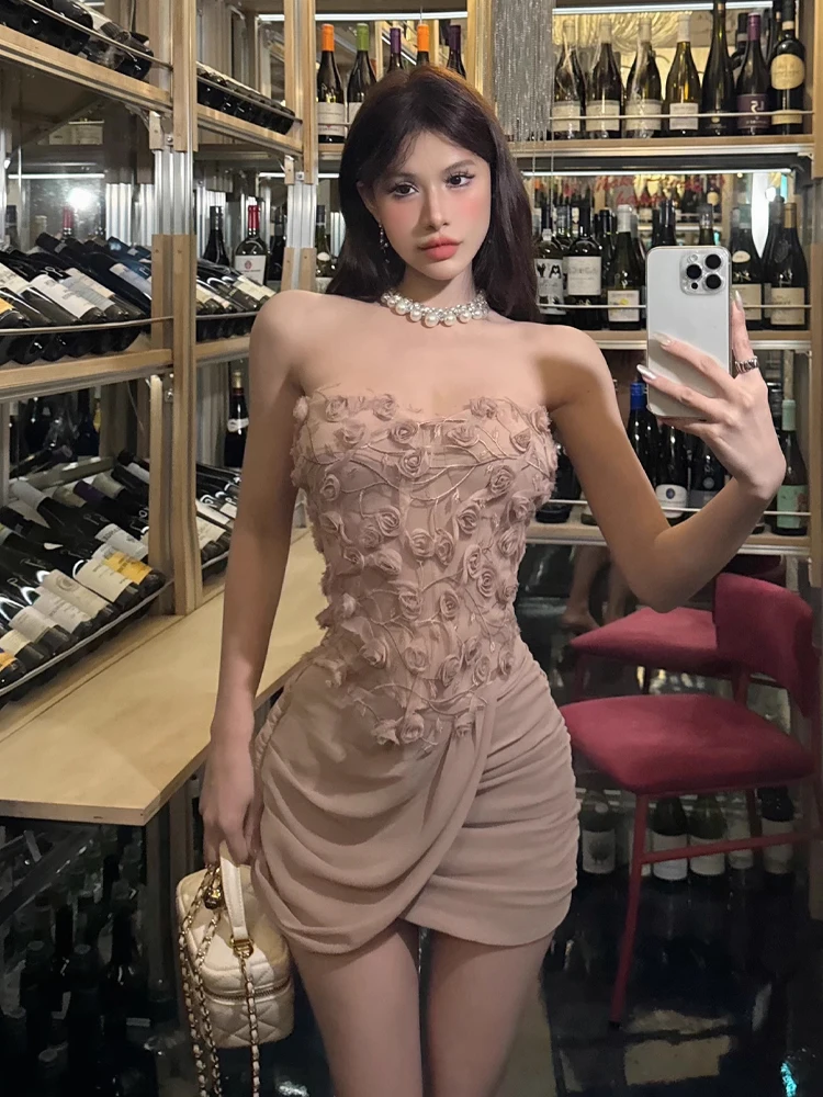Sexy Strapless Slim Fit Top And Skirt Set for plus Size Women Summer High Waist A-Line Skirt V-Neck Sleeveless Korean Style
Sexy Strapless Slim Fit Top And Skirt Set for plus Size Women Summer High Waist A-Line Skirt V-Neck Sleeveless Korean Style