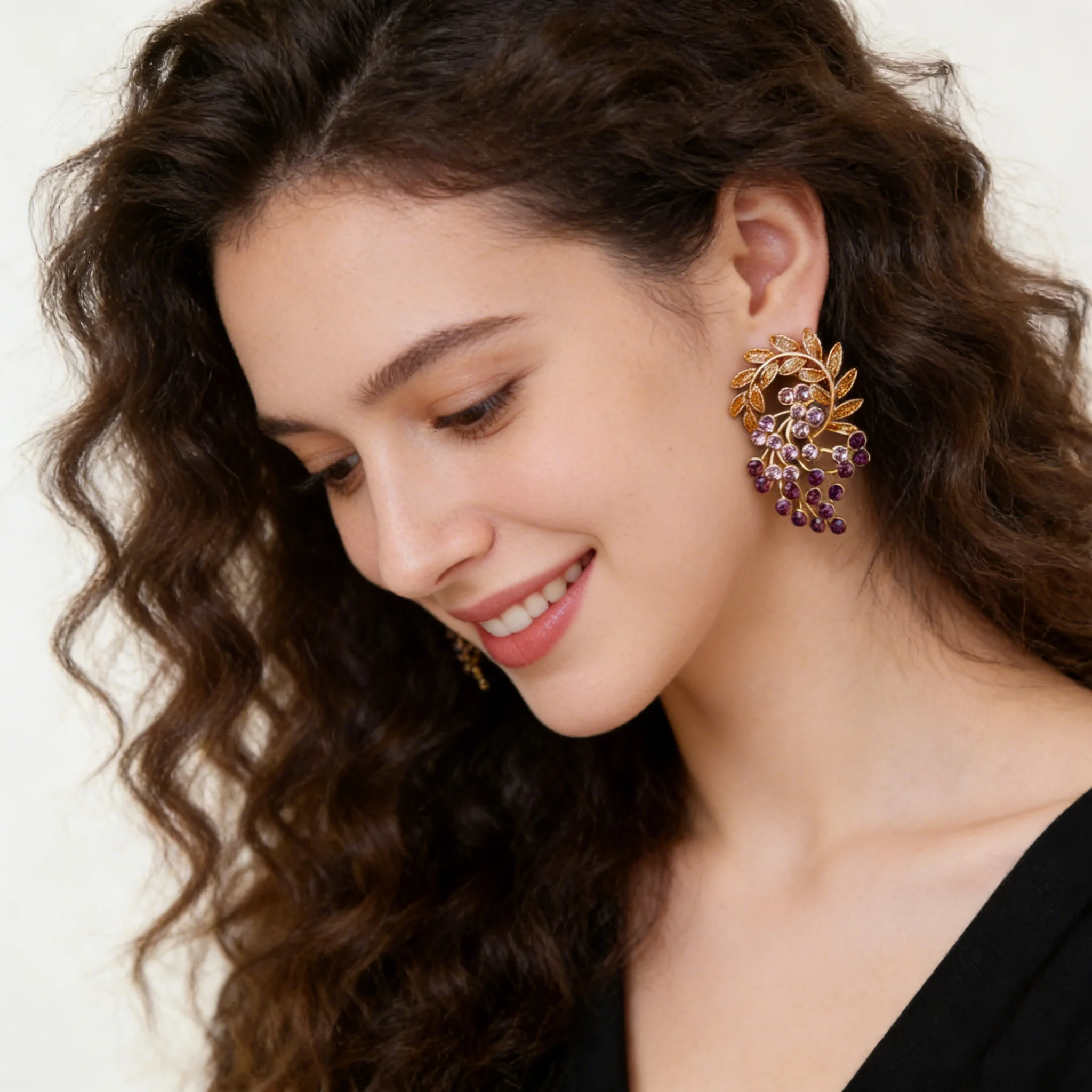 Trending Ear Clip Earrings Without Piercing Romantic Purple Crystal Rose Gold Plated Women's Jewelry Luxury Elegant Korean
Trending Ear Clip Earrings Without Piercing Romantic Purple Crystal Rose Gold Plated Women's Jewelry Luxury Elegant Korean