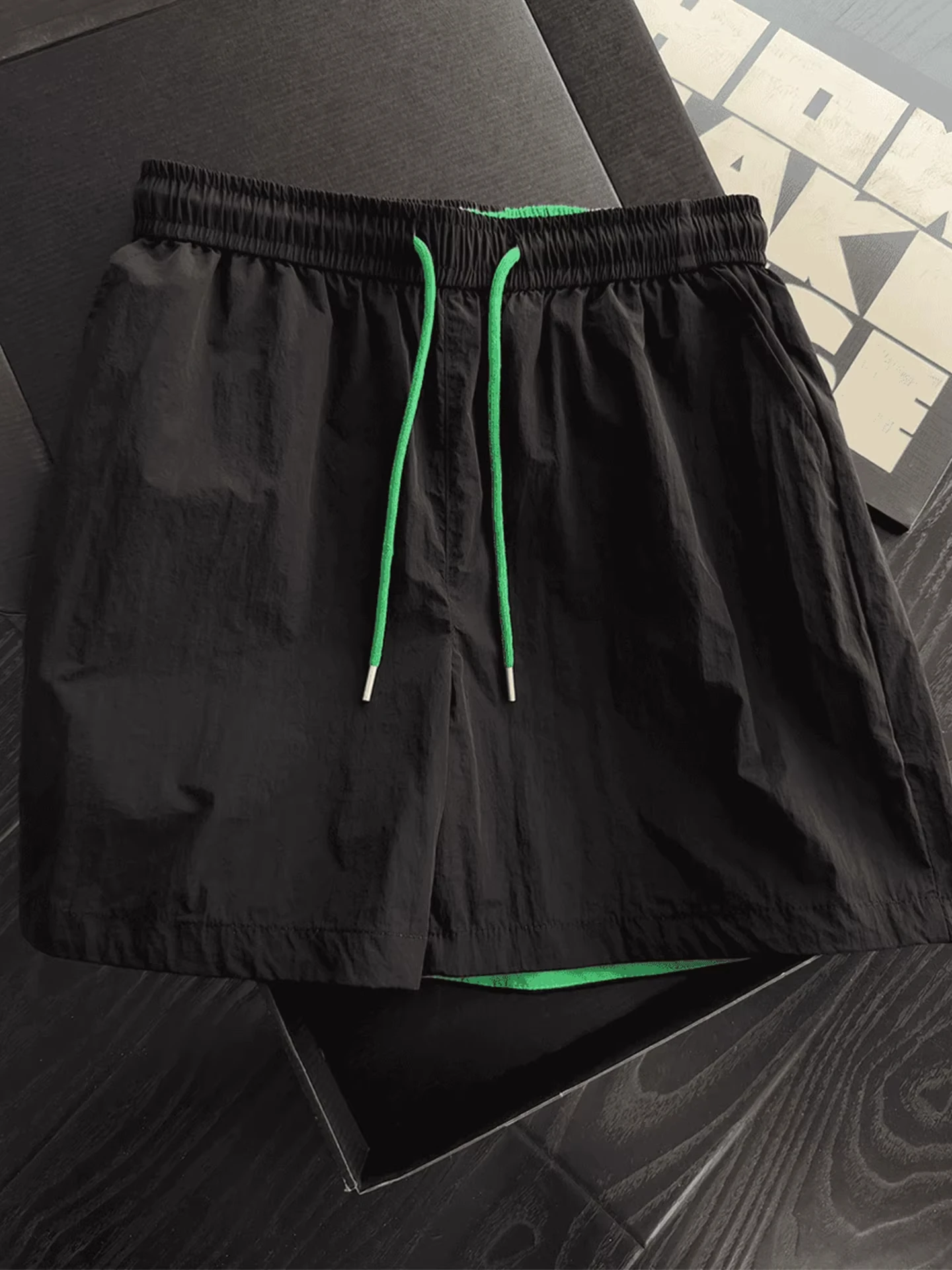 Black American Sports Quick Dry Shorts Men's Summer Running Training Loose Casual Five-Quarter Mid-Thigh Length Pants
Black American Sports Quick Dry Shorts Men's Summer Running Training Loose Casual Five-Quarter Mid-Thigh Length Pants