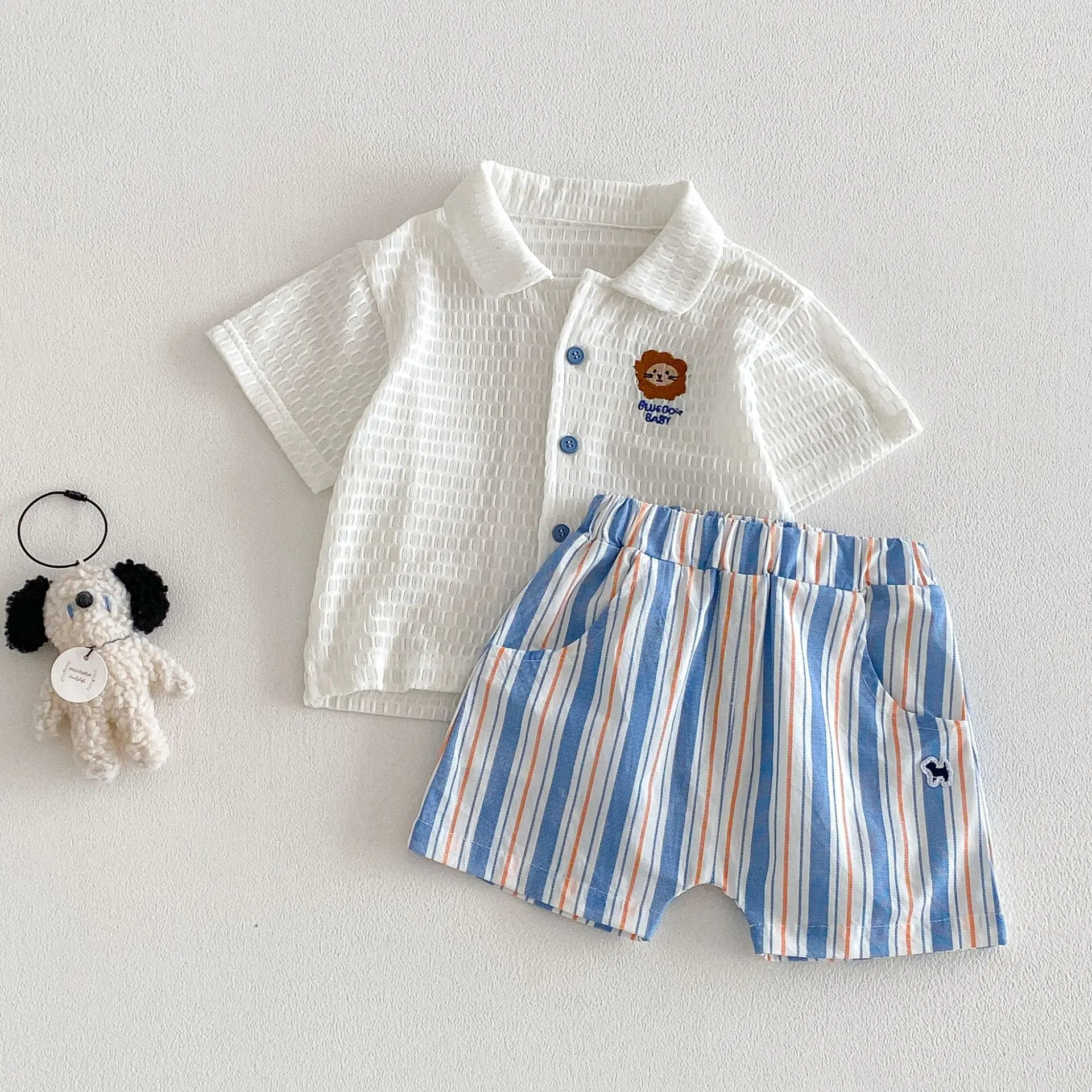 Baby Korean Edition Set 2026 New Summer Boys' Breathable Labeling Shirt Children's Striped Shorts Two Piece Set
Baby Korean Edition Set 2026 New Summer Boys' Breathable Labeling Shirt Children's Striped Shorts Two Piece Set
