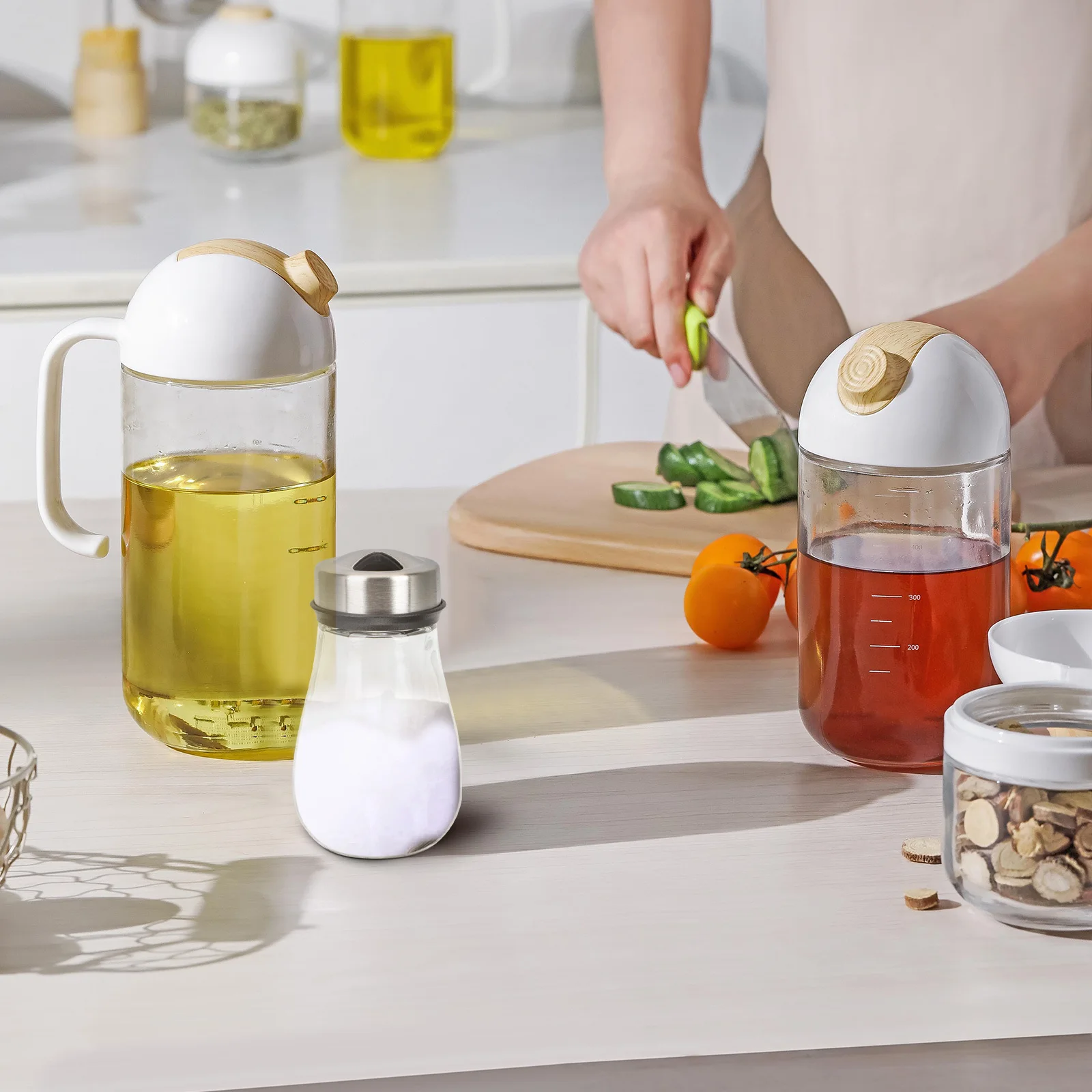 2Pcs Condiment Bottles Seasoning Jars Multipurpose Salt Pepper Storage Lightweight Portable Kitchen Gadget for Outdoor Home Use
2Pcs Condiment Bottles Seasoning Jars Multipurpose Salt Pepper Storage Lightweight Portable Kitchen Gadget for Outdoor Home Use