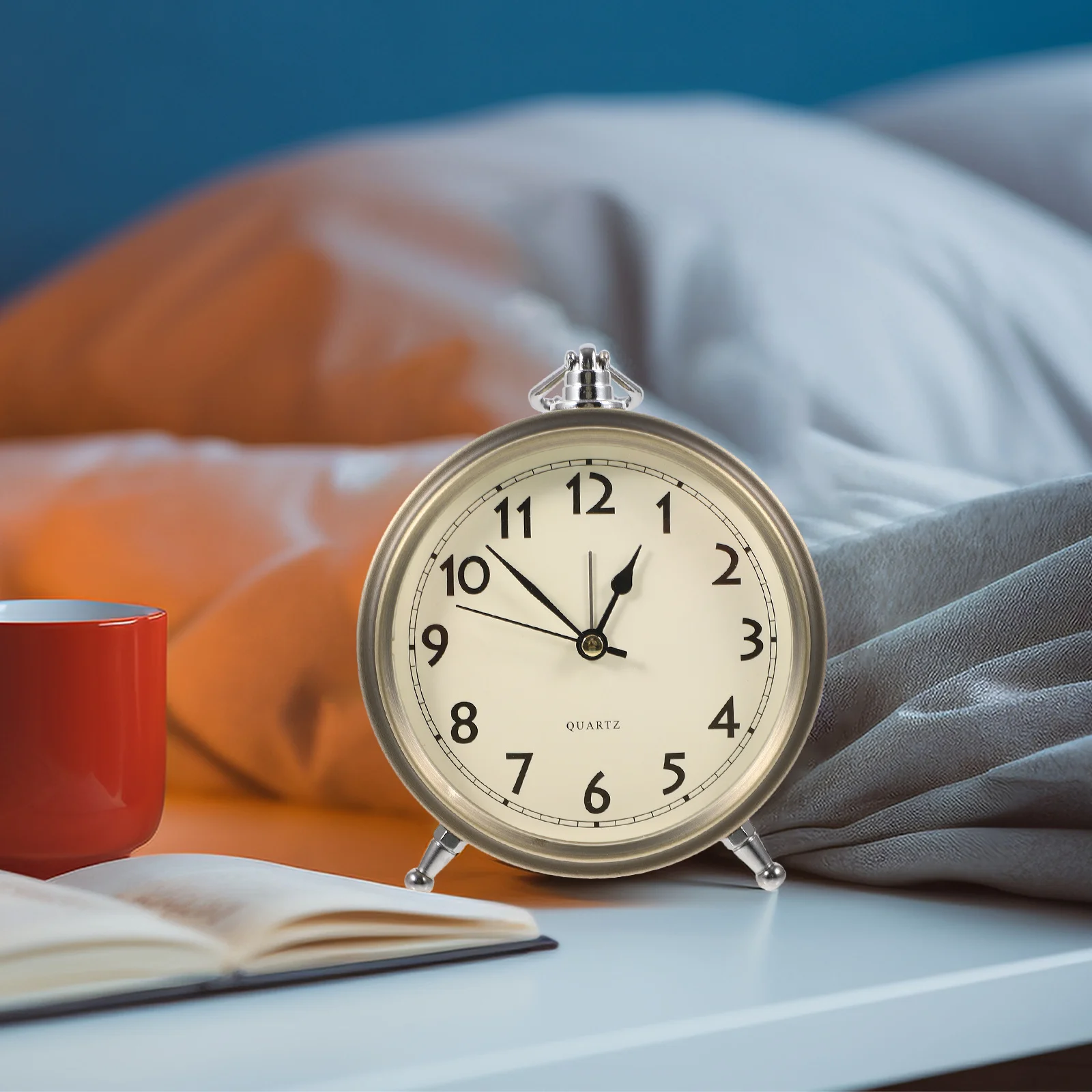 Premium Material Metal Alarm Clock Roman Numerals Table Clock Silent Sweep Seconds Exquisite Craftsmanship Decor
Premium Material Metal Alarm Clock Roman Numerals Table Clock Silent Sweep Seconds Exquisite Craftsmanship Decor