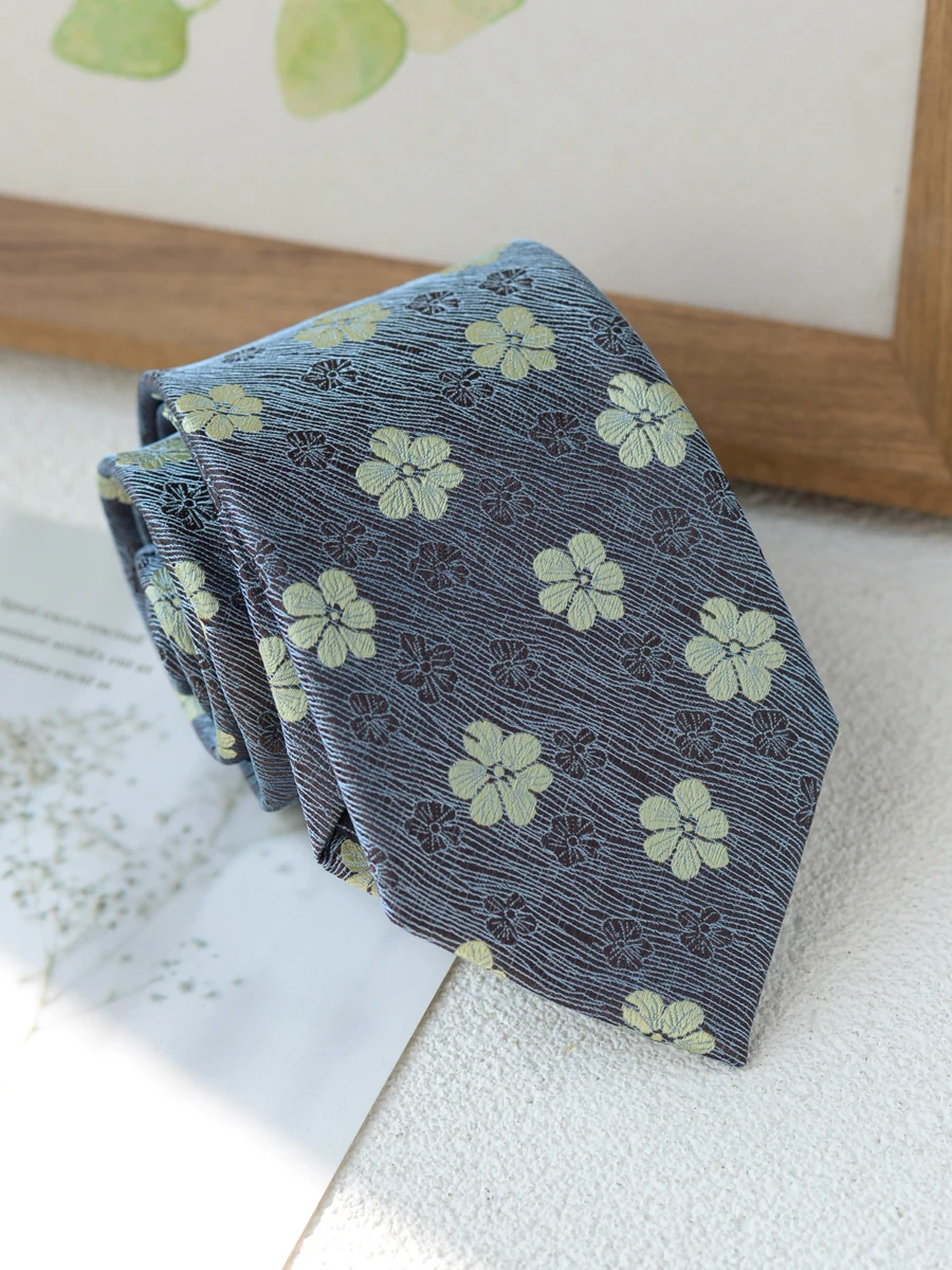 High Quality Blue Wine Red Flower Pattern Tie Suitable For Men's Retro Business Casual Suit Shirt Tie Pocket Towel Accessories
High Quality Blue Wine Red Flower Pattern Tie Suitable For Men's Retro Business Casual Suit Shirt Tie Pocket Towel Accessories