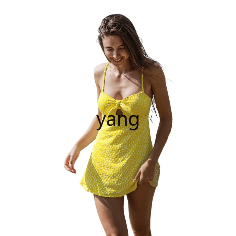 LMM yellow floral small breasts gather and show thin belly skirt one-piece swimsuit
LMM yellow floral small breasts gather and show thin belly skirt one-piece swimsuit