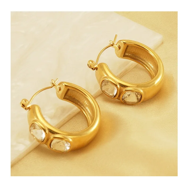 New Stainless Steel Gold-plated Zirconium Earrings, High-end Fashion and Versatile Temperament Earrings
New Stainless Steel Gold-plated Zirconium Earrings, High-end Fashion and Versatile Temperament Earrings