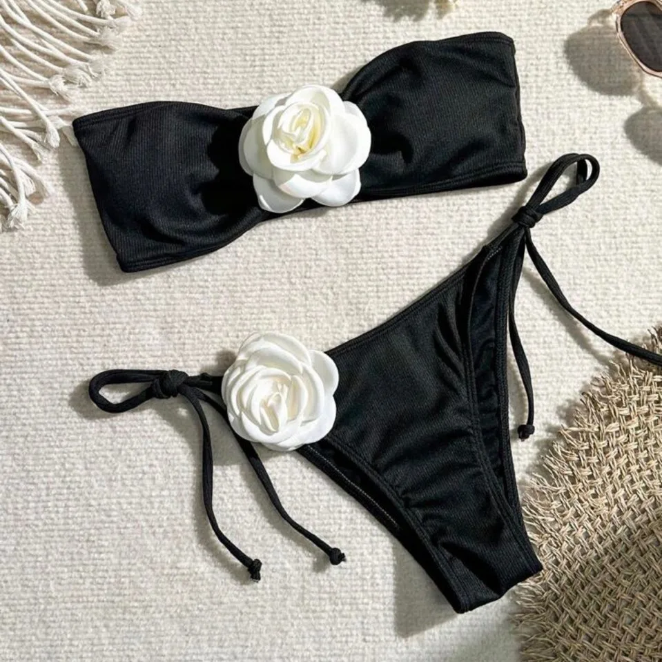 New Drawstring Three-dimensional Flower Split Two-piece Swimsuit Sexy Tube Top Backless Sleeveless Swimwear Black Fashion Bikini
New Drawstring Three-dimensional Flower Split Two-piece Swimsuit Sexy Tube Top Backless Sleeveless Swimwear Black Fashion Bikini