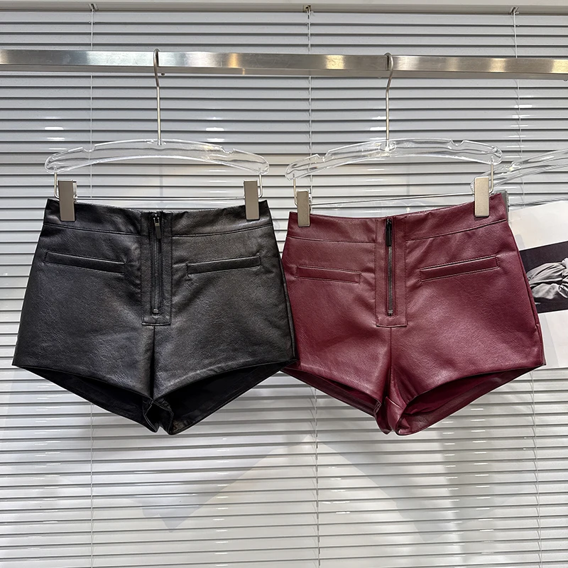 Sexy Spicy Girl Metal Zipper Design PU Leather Shorts 2025 Autumn Winter New Fashion Commuter Slimming Short Pants
Sexy Spicy Girl Metal Zipper Design PU Leather Shorts 2025 Autumn Winter New Fashion Commuter Slimming Short Pants