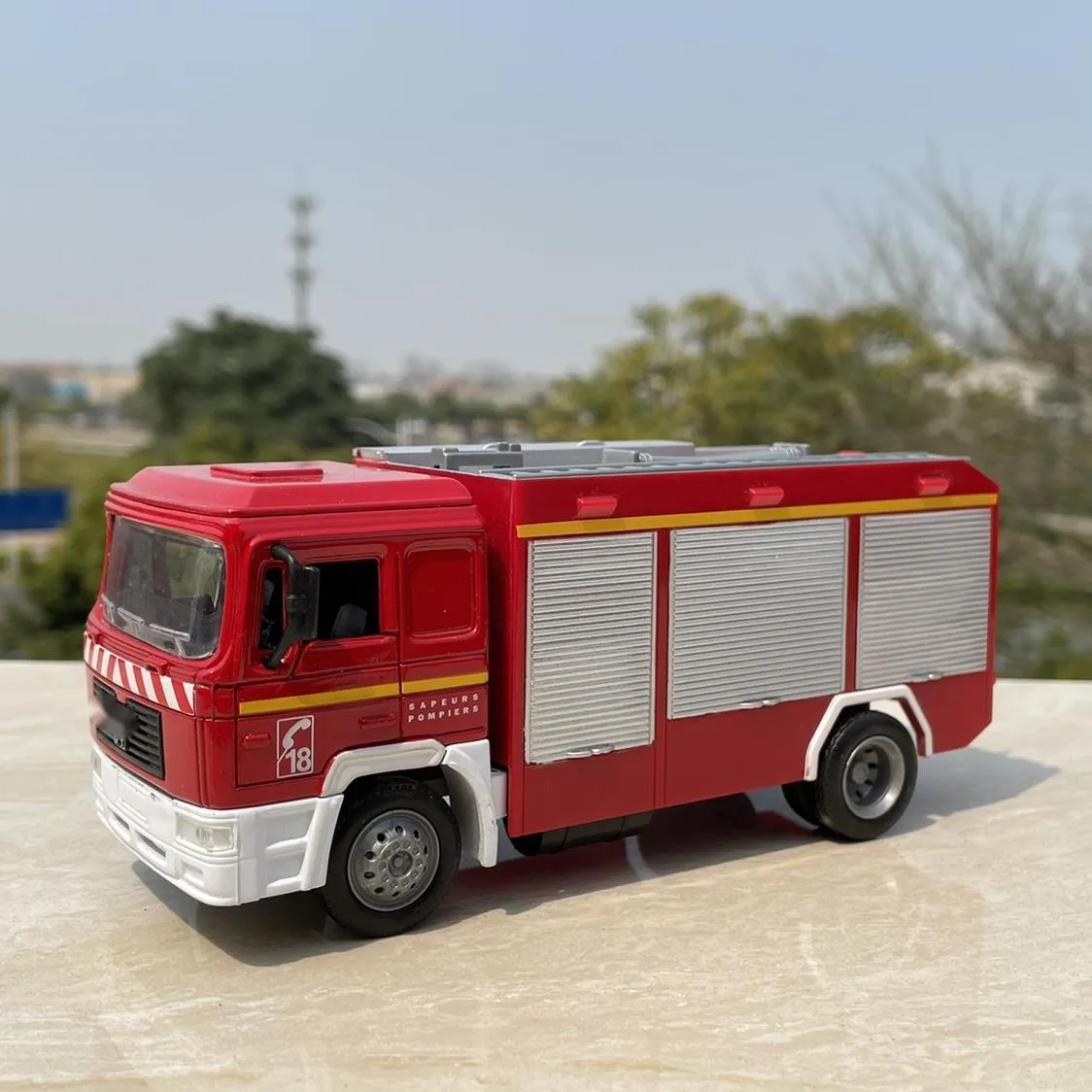 1/43 New Arrival Special Price Diecast Metal American Fire Engine Model Furniture Display Collection Toys For Children
1/43 New Arrival Special Price Diecast Metal American Fire Engine Model Furniture Display Collection Toys For Children