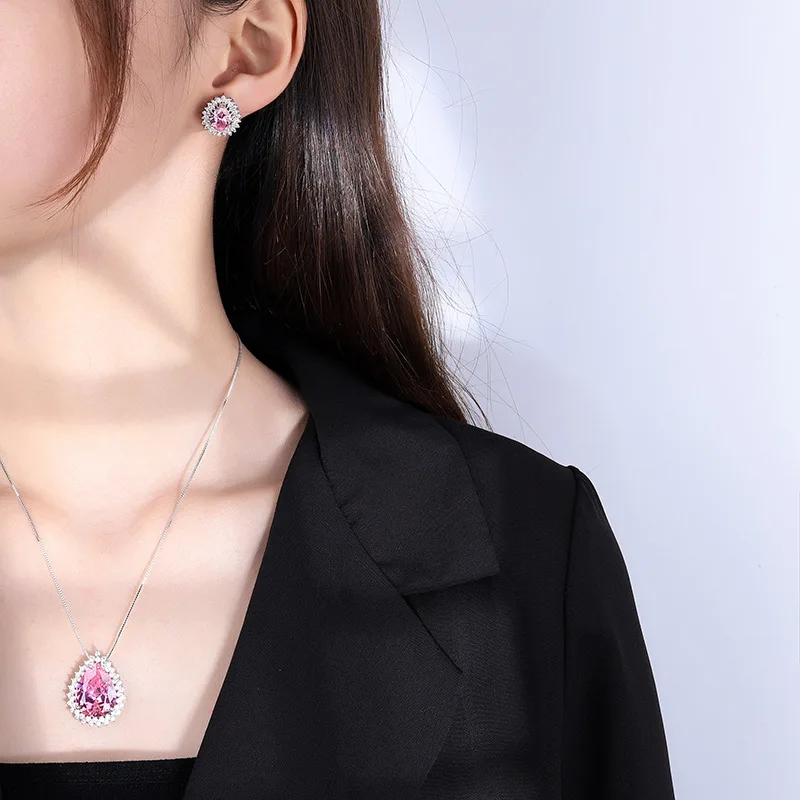 2023 New In Pink High Carbon Diamond Water Droplet Pendant Earrings Women's Necklace Luxury Jewelry Gift for Mom Best Friend
2023 New In Pink High Carbon Diamond Water Droplet Pendant Earrings Women's Necklace Luxury Jewelry Gift for Mom Best Friend
