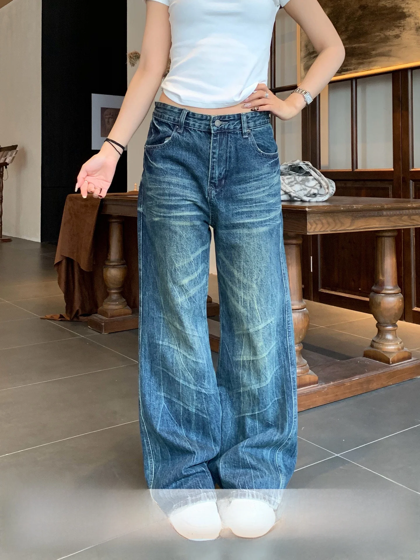 High Waist Draped American Retro Denim Jeans Women Spring Design Sensation Slimming Versatile Pants Casual Loose Fit Cotton
High Waist Draped American Retro Denim Jeans Women Spring Design Sensation Slimming Versatile Pants Casual Loose Fit Cotton