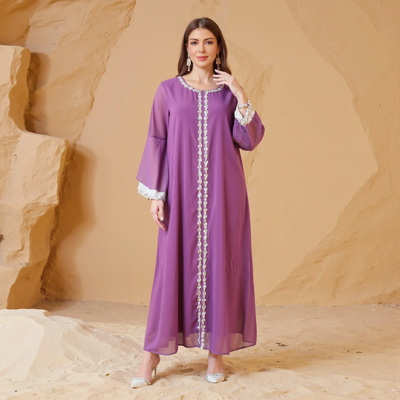 Мусульманское платье Абая Женские скромные платья Vestidos Вышивка Арабский Марокко Джалабия Ид Рамадан Абая Дубай Саудовский длинный халат
Мусульманское платье Абая Женские скромные платья Vestidos Вышивка Арабский Марокко Джалабия Ид Рамадан Абая Дубай Саудовский длинный халат