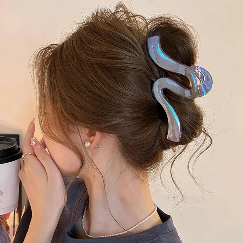 Temperament Large Wave Hair Claw Shark Claw Clips For Women Girls Ponytail Hairpin Headdress Fashion Hair Accessories Gifts
Temperament Large Wave Hair Claw Shark Claw Clips For Women Girls Ponytail Hairpin Headdress Fashion Hair Accessories Gifts