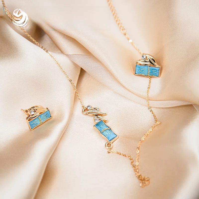 Handmade Silk Earring Necklace Set Traditional Artistic Design Lightweight Luxury Gift from Hunan China for Decorative Use
Handmade Silk Earring Necklace Set Traditional Artistic Design Lightweight Luxury Gift from Hunan China for Decorative Use