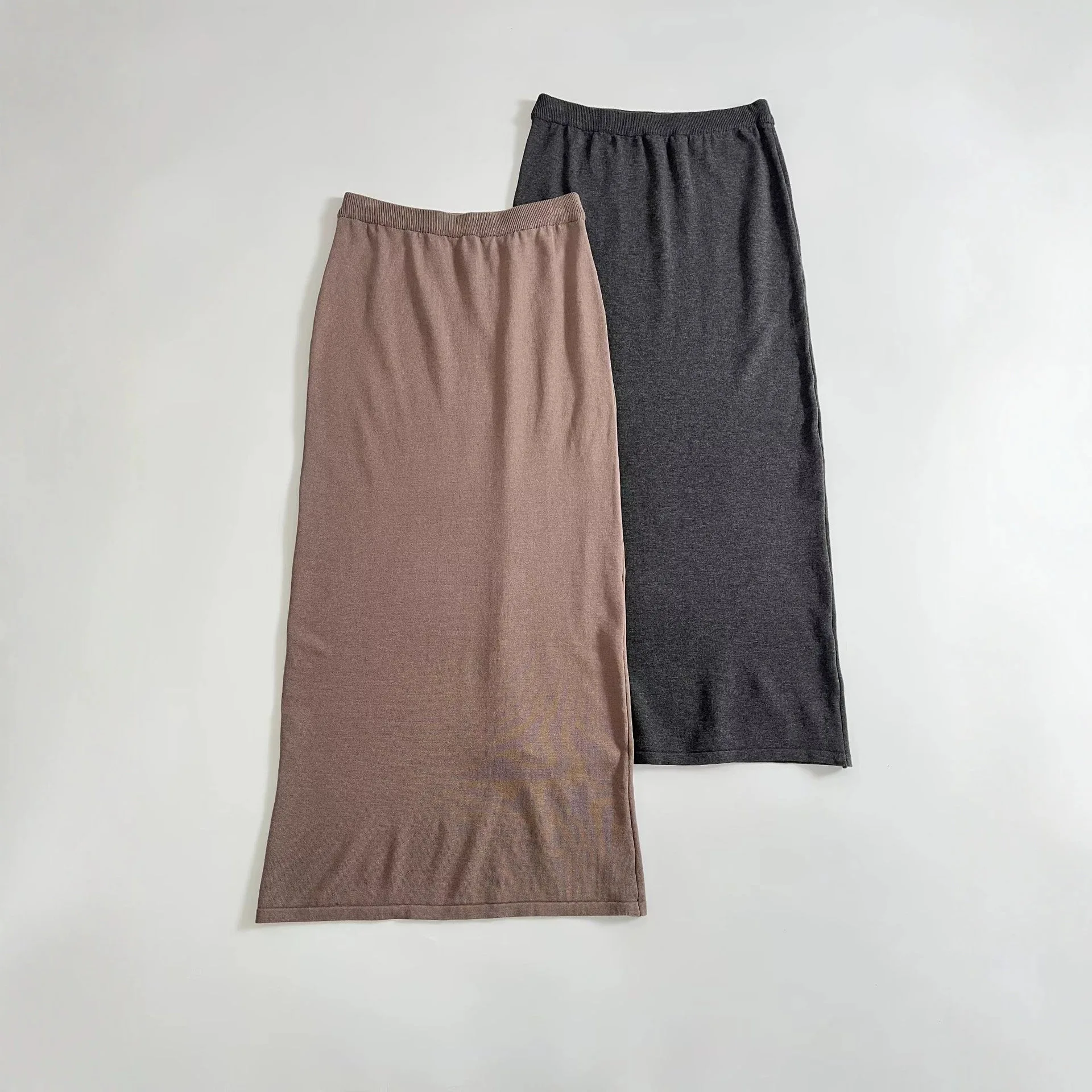 Withered European And American Style New Knitted Straight Tube Half Skirt Retro High Waisted Versatile Half Skirt Woman Clothing
Withered European And American Style New Knitted Straight Tube Half Skirt Retro High Waisted Versatile Half Skirt Woman Clothing