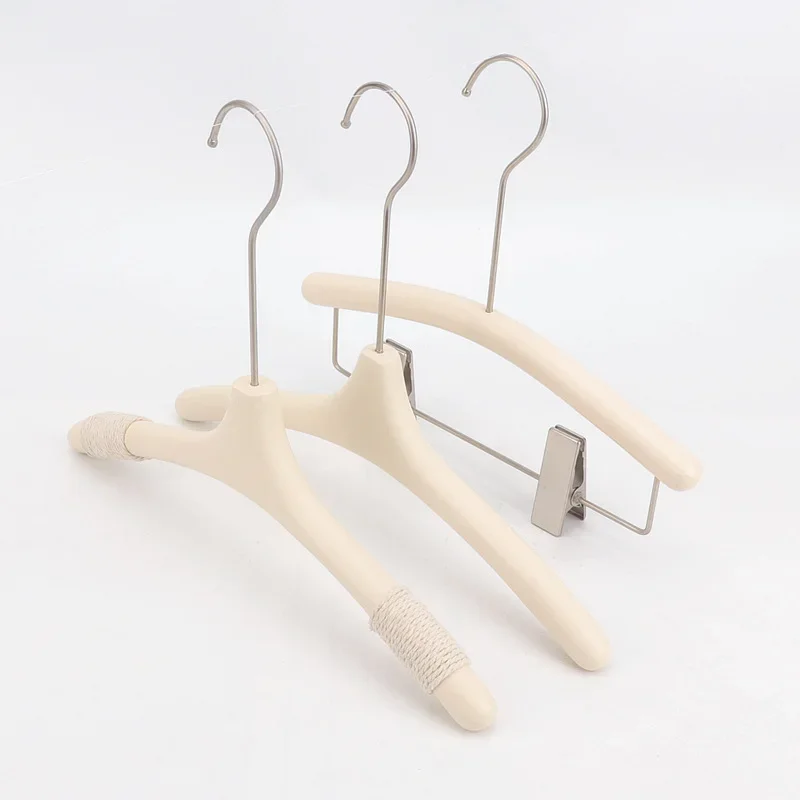 special wooden head milk white clothes hanging pointed pants rack solid wood children's clothing rack clothing store wholesale
special wooden head milk white clothes hanging pointed pants rack solid wood children's clothing rack clothing store wholesale