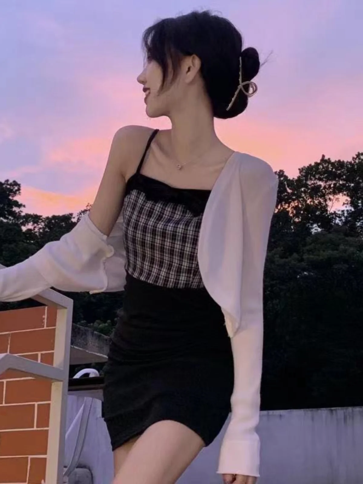 Thin Ice Silk Knitted Short Coat Long Sleeve Women's Summer Popular Small Shawl Outerwear Cover up Sun Protection Cardigan Top
Thin Ice Silk Knitted Short Coat Long Sleeve Women's Summer Popular Small Shawl Outerwear Cover up Sun Protection Cardigan Top