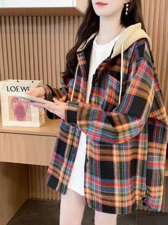 Ladies Plaid Shirt Lazy Style Thickened Hooded Mid-Length Outerwear Korean Version Long Sleeve Zipper Closure Commute Style
Ladies Plaid Shirt Lazy Style Thickened Hooded Mid-Length Outerwear Korean Version Long Sleeve Zipper Closure Commute Style