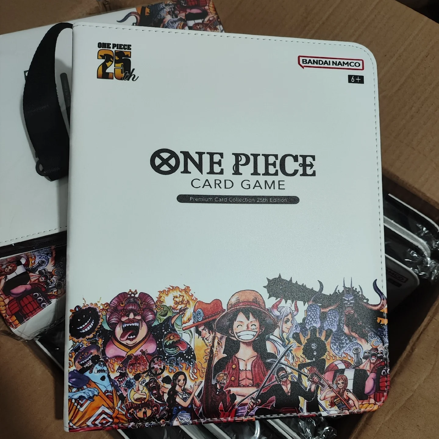 One Piece 25th anniversary Card Binder Luffy Roronoa Zoro Zipper Book 400/900 Pocket Holder TCG Cards Storage, Anime Album Gift
One Piece 25th anniversary Card Binder Luffy Roronoa Zoro Zipper Book 400/900 Pocket Holder TCG Cards Storage, Anime Album Gift