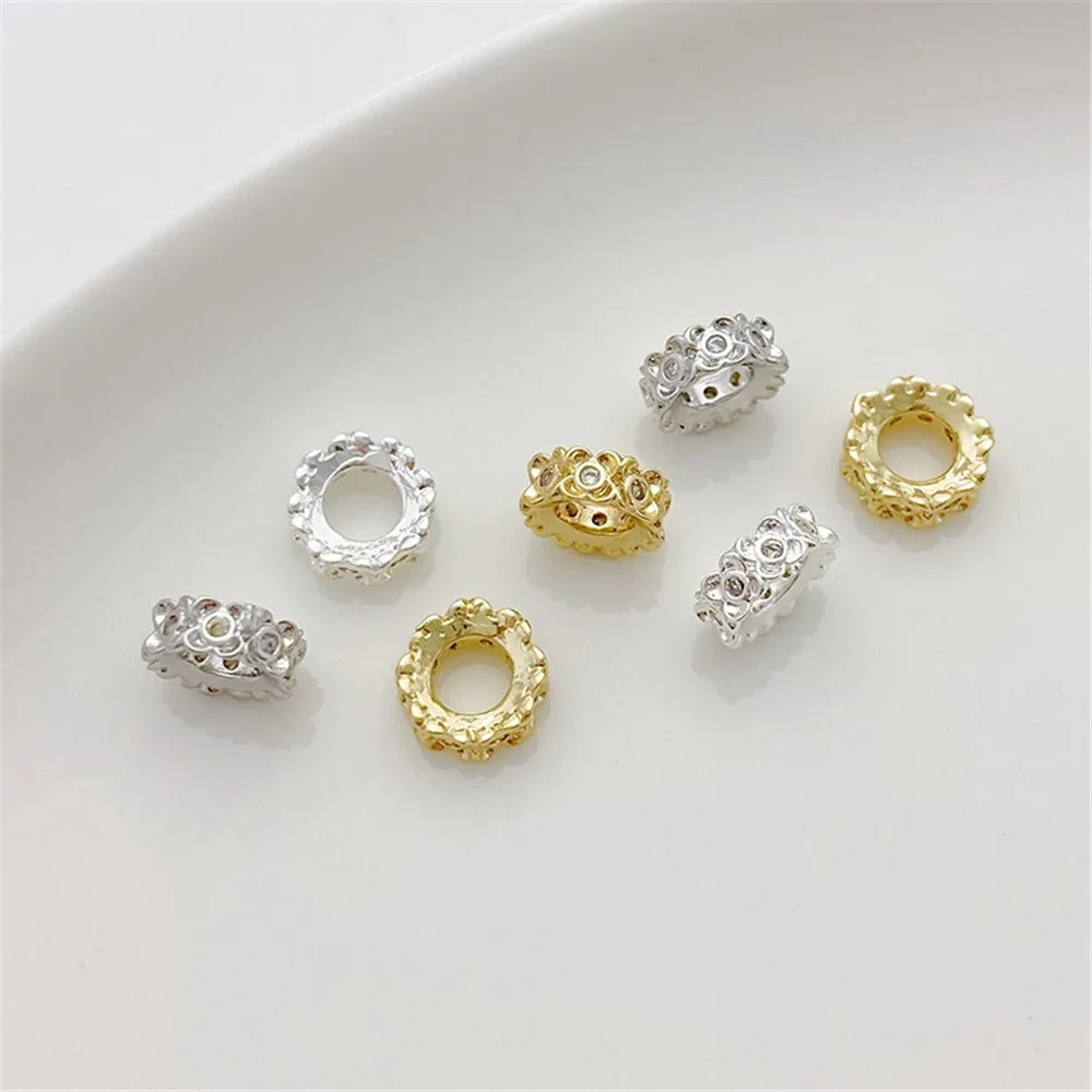 14K Gold-wrapped Micro-inlaid Zircon Flower Beads Loose Beads DIY Bracelet Necklace Jewelry Material Accessories
14K Gold-wrapped Micro-inlaid Zircon Flower Beads Loose Beads DIY Bracelet Necklace Jewelry Material Accessories