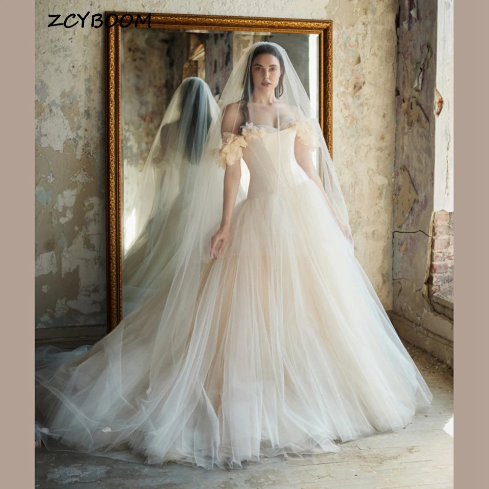 Customized Elegant Lvory Sweetheart Flowers Off The Shoulder Wedding Dresses 2025 A-Line Floor Length Sweep Train Tulle Zipper B
Customized Elegant Lvory Sweetheart Flowers Off The Shoulder Wedding Dresses 2025 A-Line Floor Length Sweep Train Tulle Zipper B
