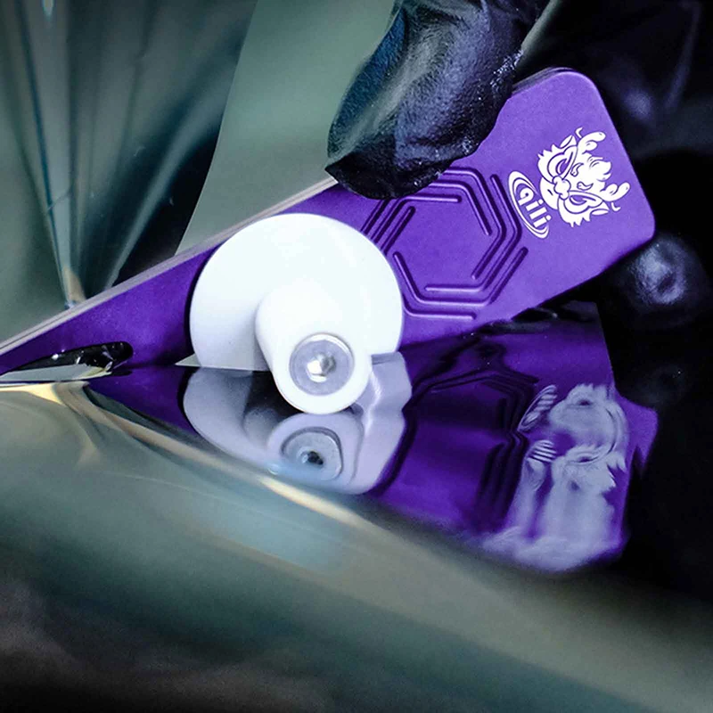 Автомобильный инструмент для резки виниловой пленки, многофункциональный резак для оконной пленки, безопасные ножницы для виниловых оберток, бумага ручной работы, высокое качество
Автомобильный инструмент для резки виниловой пленки, многофункциональный резак для оконной пленки, безопасные ножницы для виниловых оберток, бумага ручной работы, высокое качество