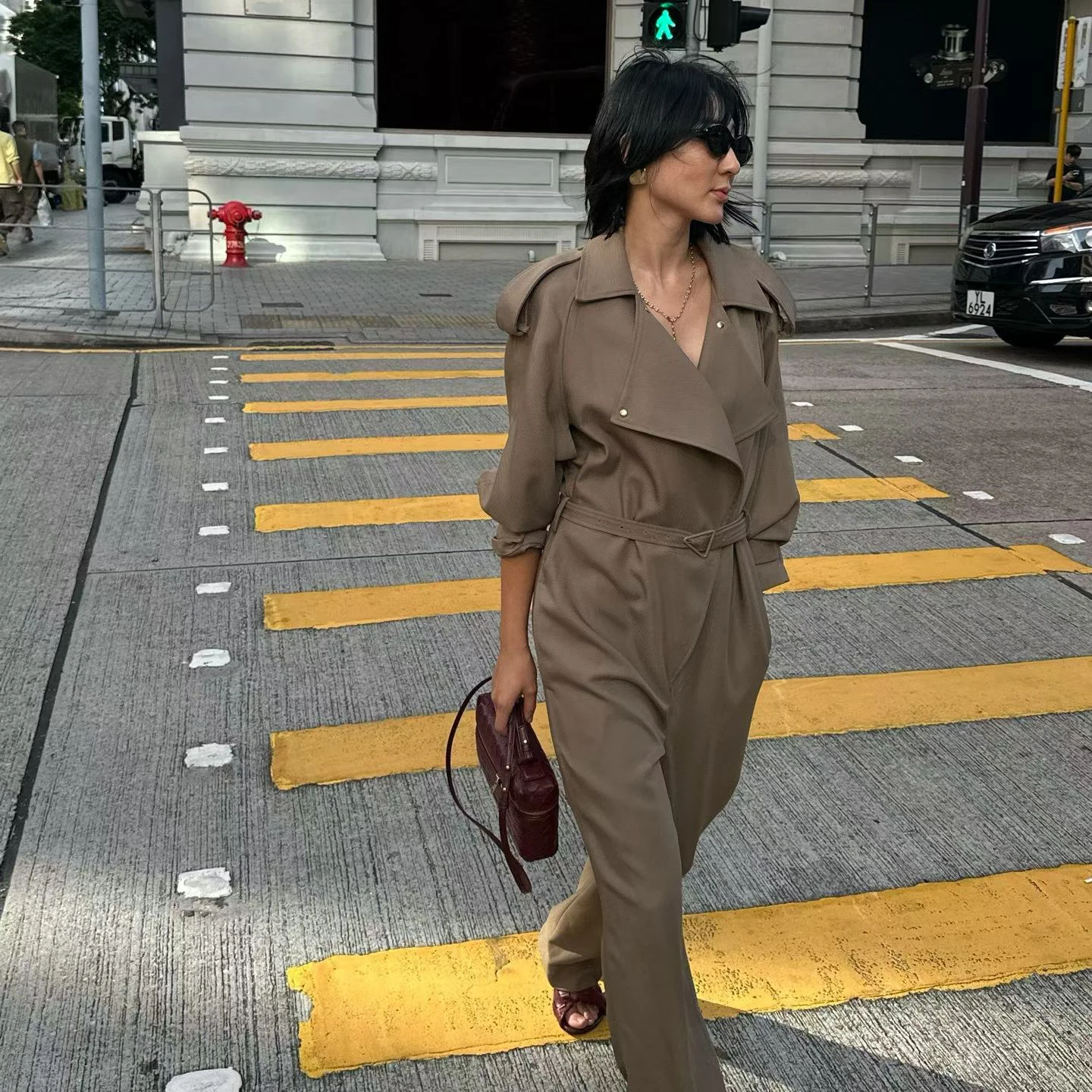 Attractive Khaki One-Piece Pants with Belt High Waist Fashionable Workwear Long Legs Paper Man Goddess Style Spring 2026
Attractive Khaki One-Piece Pants with Belt High Waist Fashionable Workwear Long Legs Paper Man Goddess Style Spring 2026