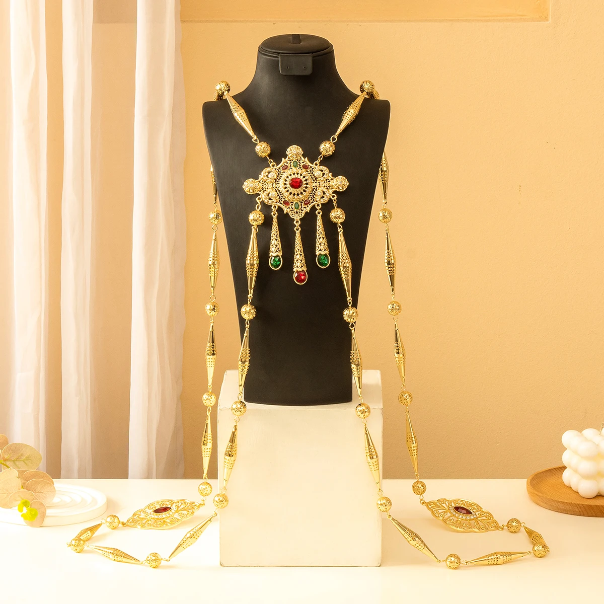 Gold Plated Long Necklace Wide Pendant Crystal Shoulder Chain Bijou Body Jewelery
Gold Plated Long Necklace Wide Pendant Crystal Shoulder Chain Bijou Body Jewelery
