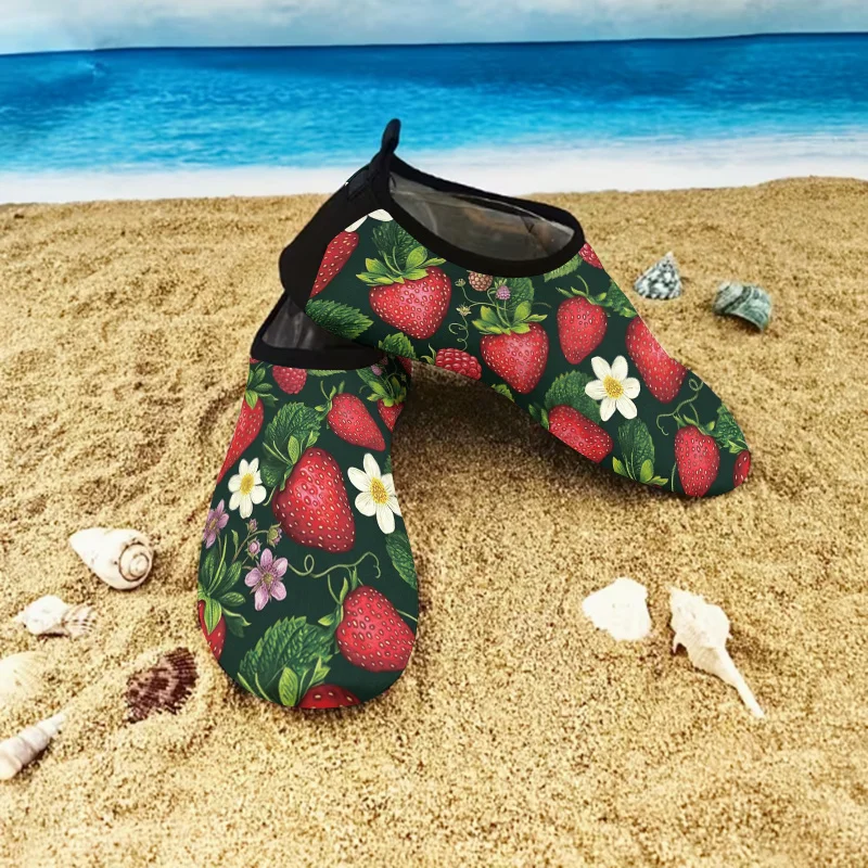 1 Pair Women Strawberry Print Sandals, Non-slip Soft Sole Quick Dry Slides, Pastoral Summer Beach Pool Casual Slippers
1 Pair Women Strawberry Print Sandals, Non-slip Soft Sole Quick Dry Slides, Pastoral Summer Beach Pool Casual Slippers
