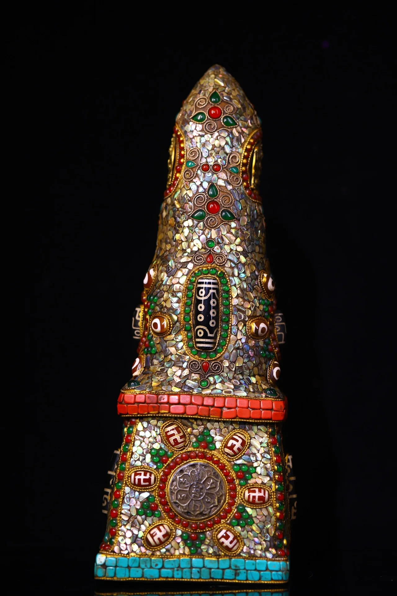 12"Tibetan Temple Collection Old Natural Meteorite Mosaic Gem Shell gZi Beads Manjushri Buddha Pagoda Stupa Worship Hall
12"Tibetan Temple Collection Old Natural Meteorite Mosaic Gem Shell gZi Beads Manjushri Buddha Pagoda Stupa Worship Hall