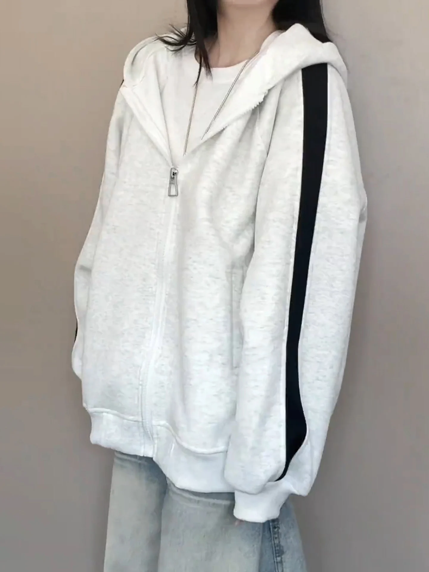 Trendy Couple Hoodie Sweatirt Striped Splicing Cardigan Men's Spor Loose Fit Autumn Winter Casual Comfortable Cotton Poly...
Trendy Couple Hoodie Sweatirt Striped Splicing Cardigan Men's Spor Loose Fit Autumn Winter Casual Comfortable Cotton Poly...