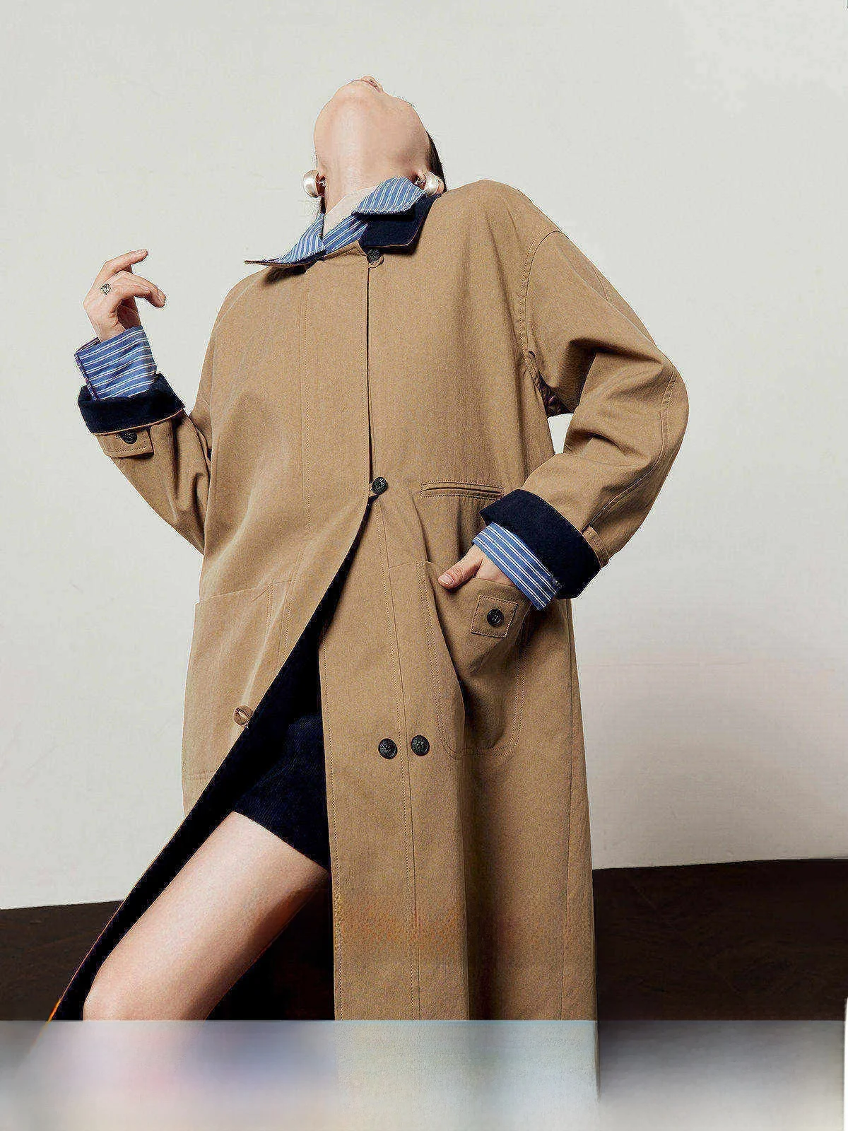 Khaki Color Women's Coat 2026 Spring New Loose British Style Commute High-End Feeling Mid-Length Outerwear
Khaki Color Women's Coat 2026 Spring New Loose British Style Commute High-End Feeling Mid-Length Outerwear