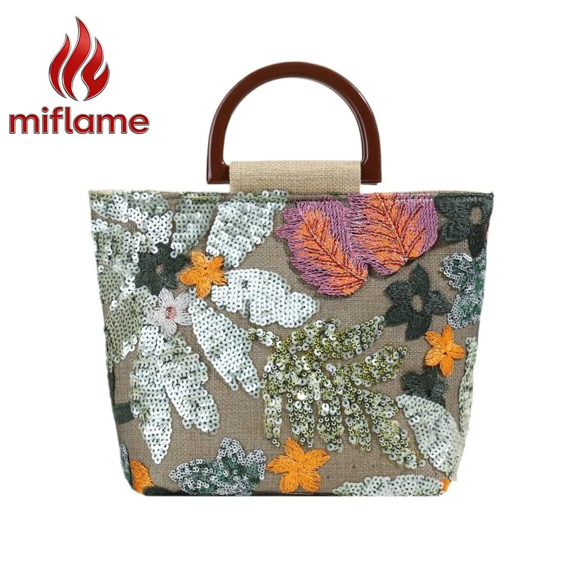 Вечерняя сумка Miflame: модная летняя сумка-тоут с бамбуковой ручкой, разноцветными ПВХ-пайетками и льняной вышивкой для пляжного отдыха
Вечерняя сумка Miflame: модная летняя сумка-тоут с бамбуковой ручкой, разноцветными ПВХ-пайетками и льняной вышивкой для пляжного отдыха