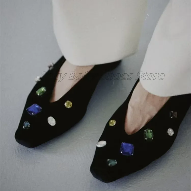 New French Shallow Mouth Single Shoes Small Square Head Thick Heel Velvet Low Heel Retro Grandma Shoes for Women
New French Shallow Mouth Single Shoes Small Square Head Thick Heel Velvet Low Heel Retro Grandma Shoes for Women