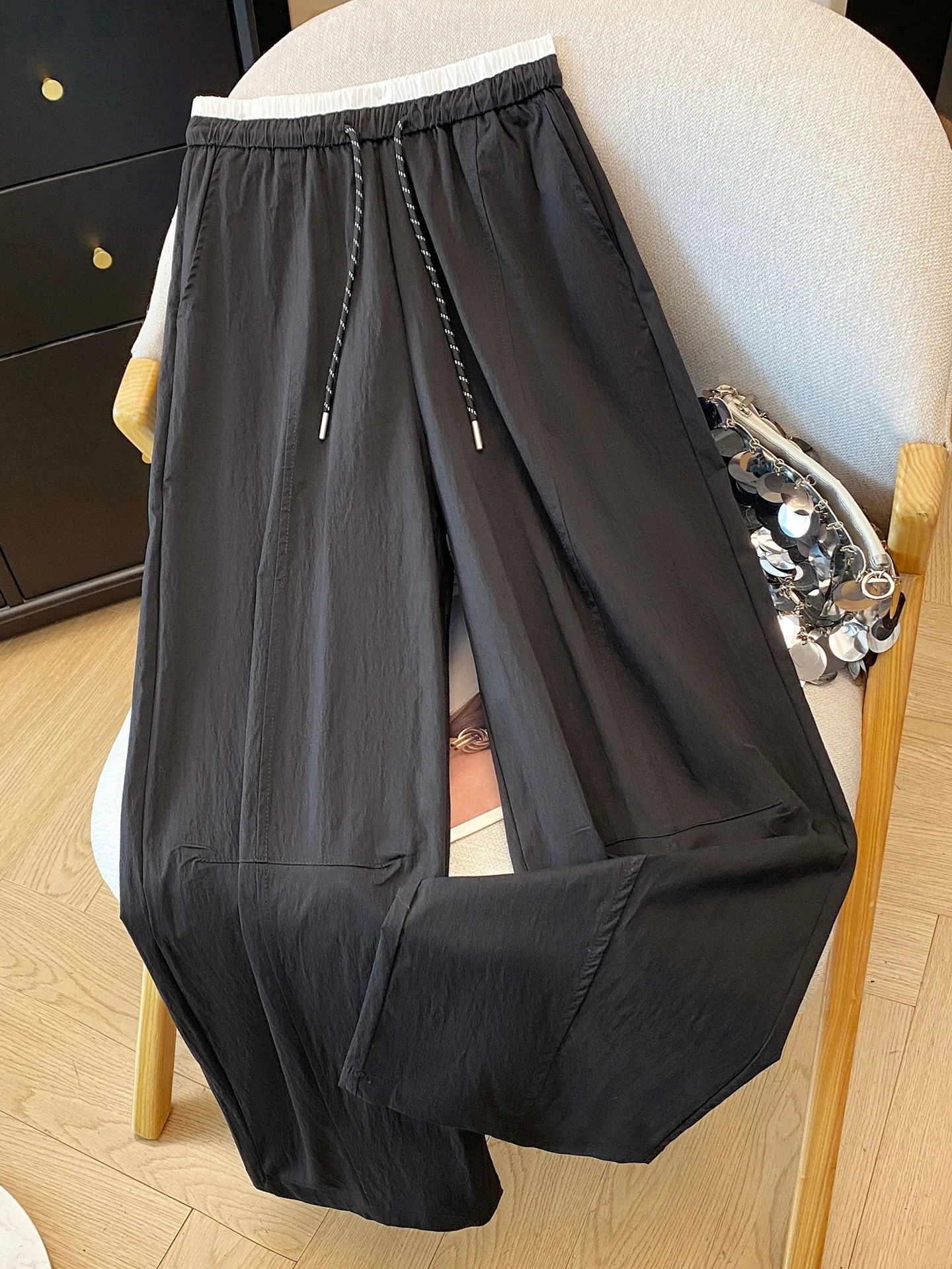 Bla повседневные широкие брюки женские летние тонкие Qui Dry спортивная рабочая одежда брюки с высокой талией прямые брюки корейский Sle
Bla повседневные широкие брюки женские летние тонкие Qui Dry спортивная рабочая одежда брюки с высокой талией прямые брюки корейский Sle