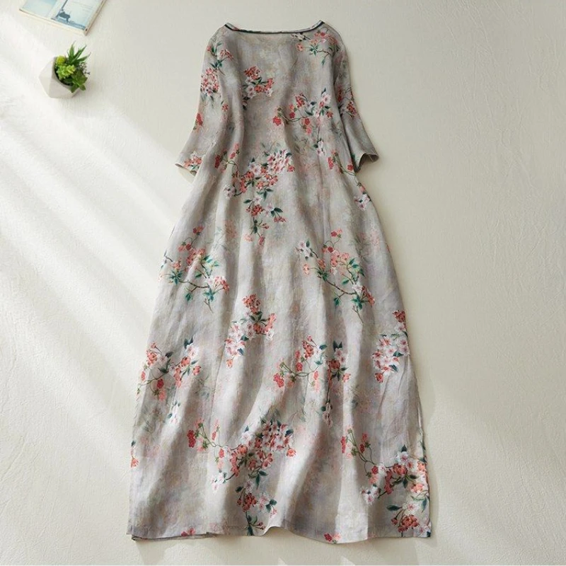 2023 New Beaded Print Fragmented Flower Thin Soft Loose Fit Retro Chinese Summer Dress Women's Casual Dress Fashion
2023 New Beaded Print Fragmented Flower Thin Soft Loose Fit Retro Chinese Summer Dress Women's Casual Dress Fashion