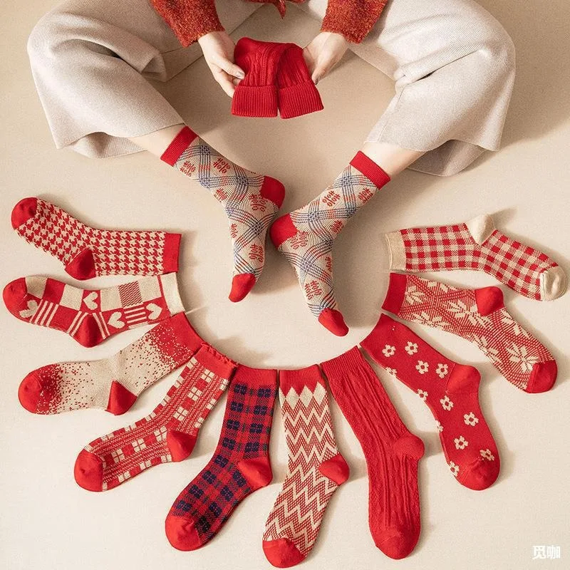 8 Pairs Autumn and Winter Styles Christmas and New Year Styles Red Festive Mid Tube Socks with Thick Velvet and Warm Long Socks
8 Pairs Autumn and Winter Styles Christmas and New Year Styles Red Festive Mid Tube Socks with Thick Velvet and Warm Long Socks