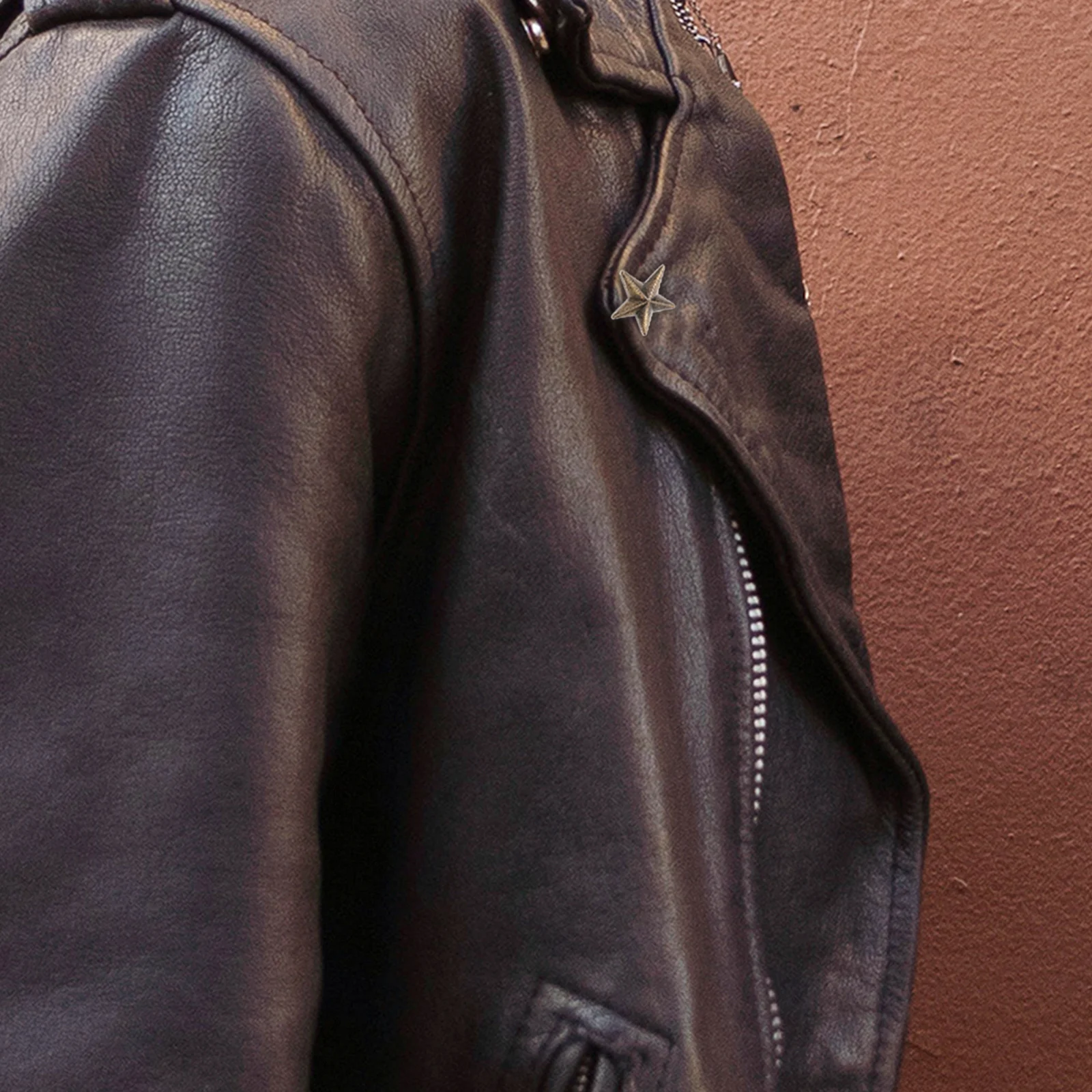 50pcs Alloy Star Punk Studs Diy Clothing Spikes Kit For Shoes Bag Hats Decoration Crafting Accessories Lightweight Durable
50pcs Alloy Star Punk Studs Diy Clothing Spikes Kit For Shoes Bag Hats Decoration Crafting Accessories Lightweight Durable