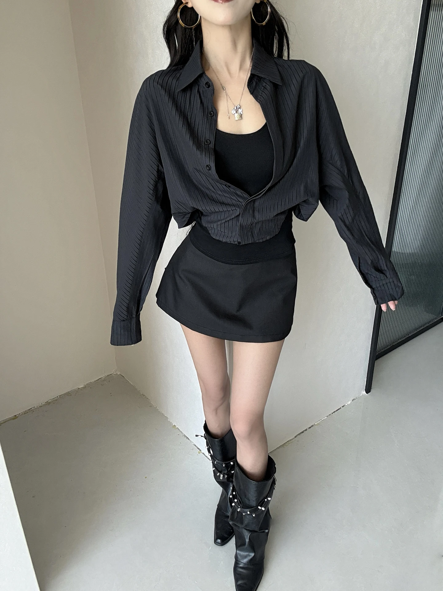 Black Fake Two-Piece Long Sleeve Shirt Collared Slimming Versatile Commute Top Korean Style Casual Fit Short Length Women's B...
Black Fake Two-Piece Long Sleeve Shirt Collared Slimming Versatile Commute Top Korean Style Casual Fit Short Length Women's B...