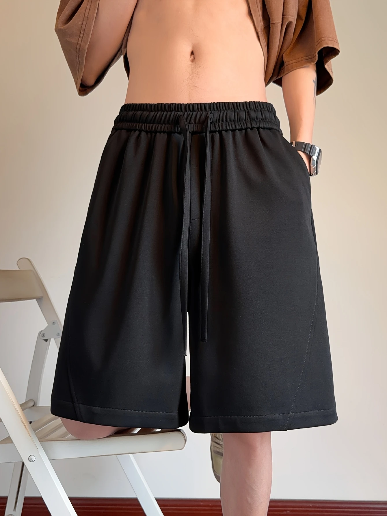 Men's Casual Sports Shorts, Men's Summer Fashionable Casual Shorts with Elastic Drawstring Waistband
Men's Casual Sports Shorts, Men's Summer Fashionable Casual Shorts with Elastic Drawstring Waistband