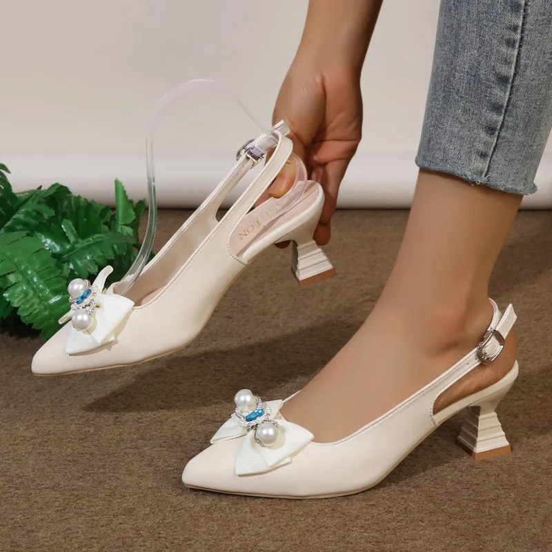 Temperament Baotou Sandals 2026 Summer Fashion Shallow Slip Strap Pearl Women's Shoes
Temperament Baotou Sandals 2026 Summer Fashion Shallow Slip Strap Pearl Women's Shoes