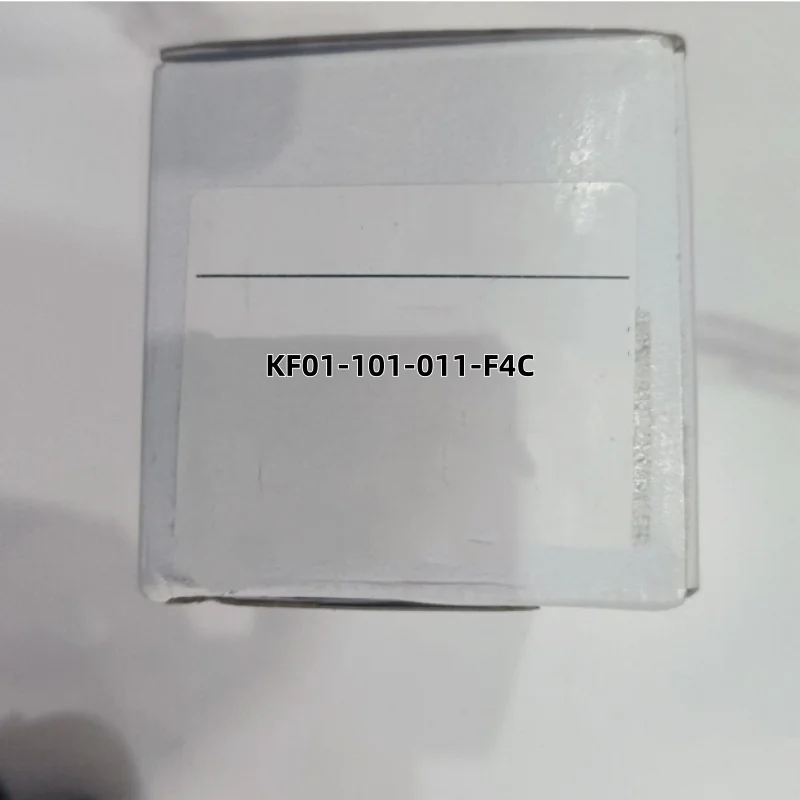 Совершенно новый, оригинальный датчик расхода воздуха KF01-101-011-R8 KF01-101-02-R8 KF01-101-030-R8 KF01-101-031-R8 KF01-101-04-R8 KF01-101-011-F4C
Совершенно новый, оригинальный датчик расхода воздуха KF01-101-011-R8 KF01-101-02-R8 KF01-101-030-R8 KF01-101-031-R8 KF01-101-04-R8 KF01-101-011-F4C