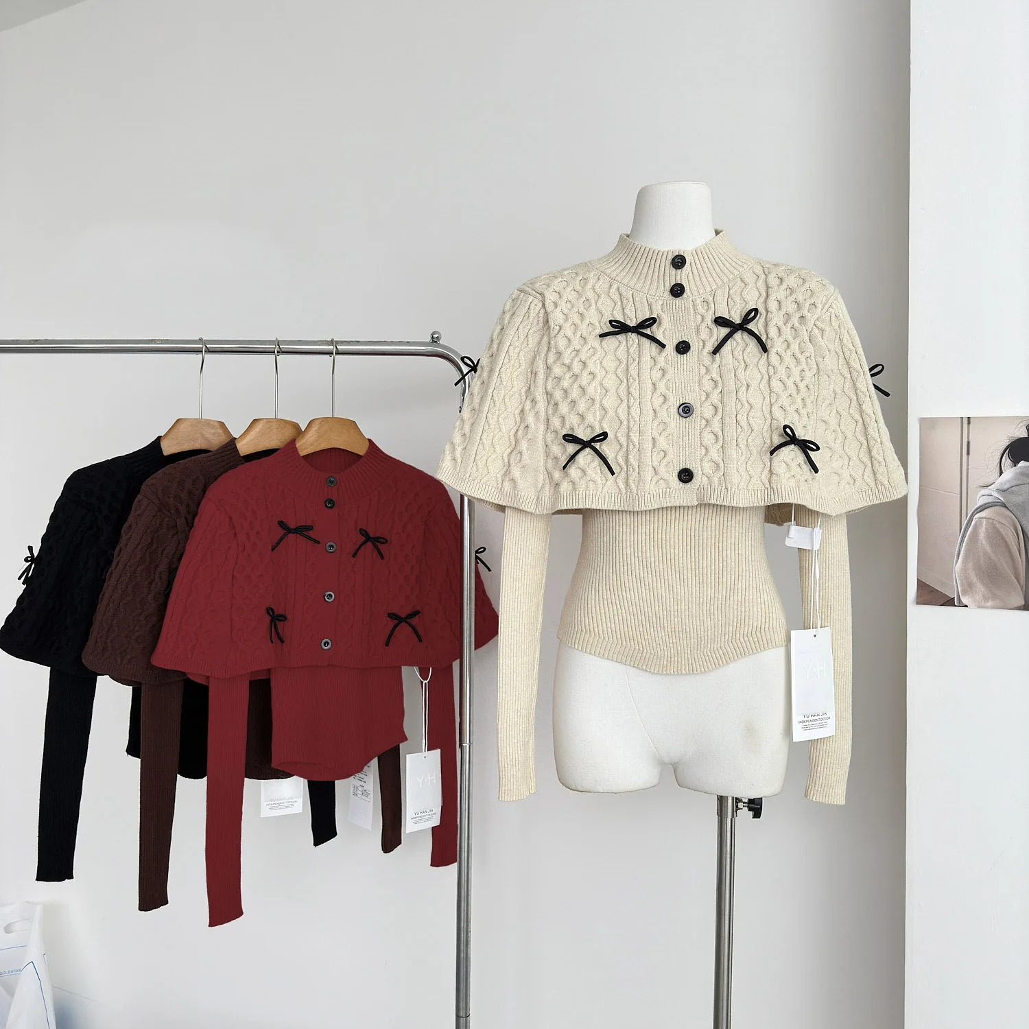 Bows Knitted Women's Sweater 2piece Set Autumn Winter Layered Shawl Top Female Pullover Set Slim Fit Sweet Versatile Sweater
Bows Knitted Women's Sweater 2piece Set Autumn Winter Layered Shawl Top Female Pullover Set Slim Fit Sweet Versatile Sweater