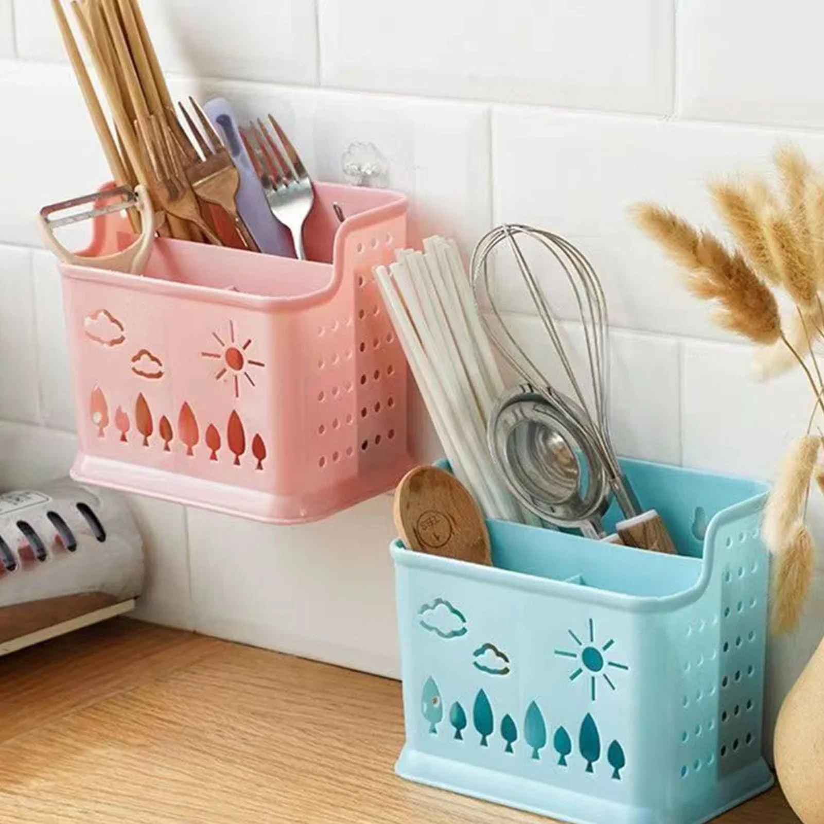 Plastic Draining Chopstick Holder Household Chopstick Barrel Suitable For Kitchen Cutlery Drain Holder Spoon Supplies Snacks
Plastic Draining Chopstick Holder Household Chopstick Barrel Suitable For Kitchen Cutlery Drain Holder Spoon Supplies Snacks