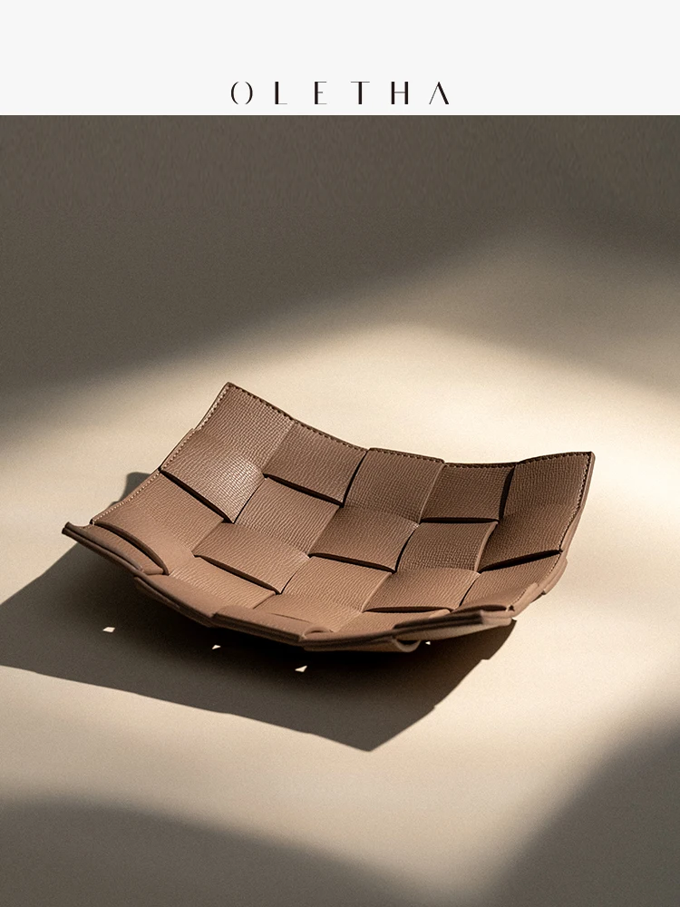 Органайзер для столешницы Oletha Luxury: коробка для хранения косметики и помад, подставка для ключей на журнальный столик, из кожи
Органайзер для столешницы Oletha Luxury: коробка для хранения косметики и помад, подставка для ключей на журнальный столик, из кожи