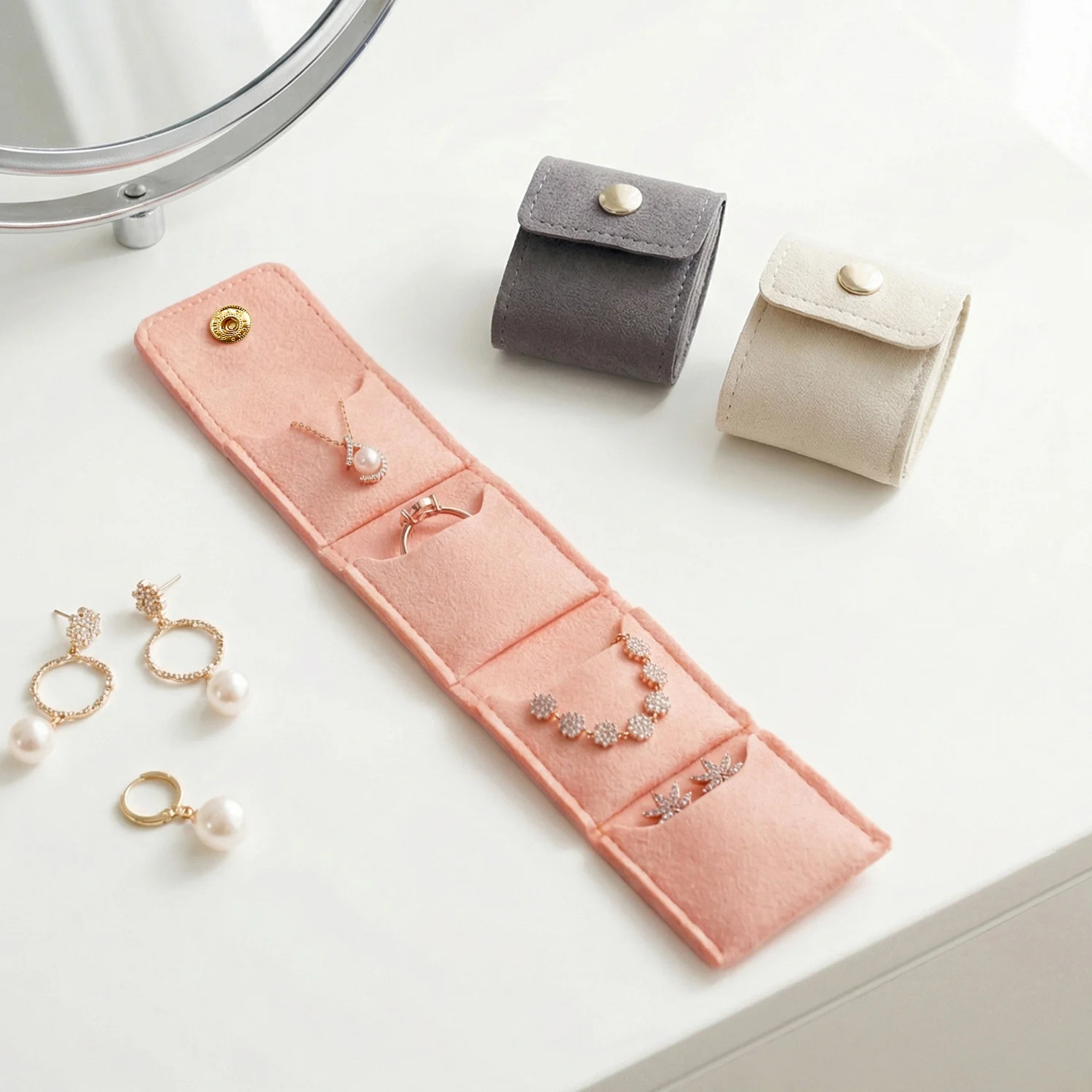 Portable Mini Jewelry Organizer Bag with Multiple Compartments for Rings Necklaces Earrings Travel Storage Case gifts for girls
Portable Mini Jewelry Organizer Bag with Multiple Compartments for Rings Necklaces Earrings Travel Storage Case gifts for girls