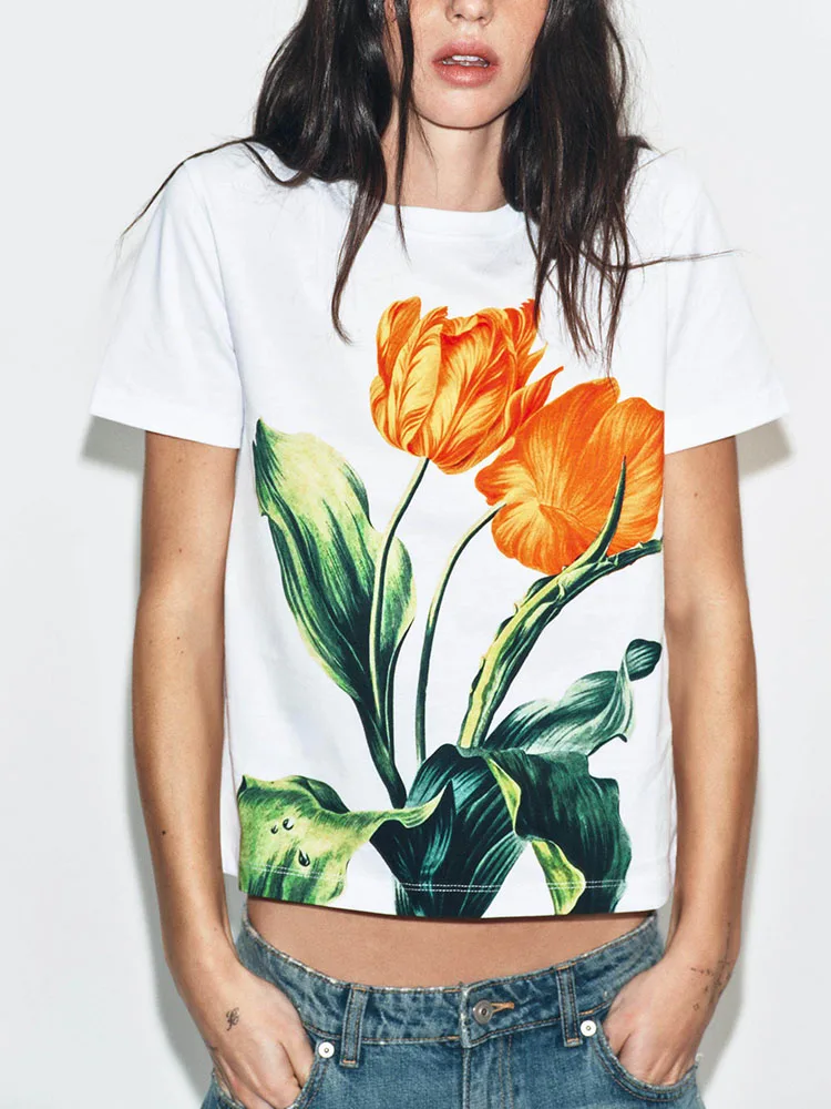 New Summer Women's T-shirt Simple round Neck Short Sleeve Straight Color Block Floral Print Casual Fashion 18-25 Years Old
New Summer Women's T-shirt Simple round Neck Short Sleeve Straight Color Block Floral Print Casual Fashion 18-25 Years Old